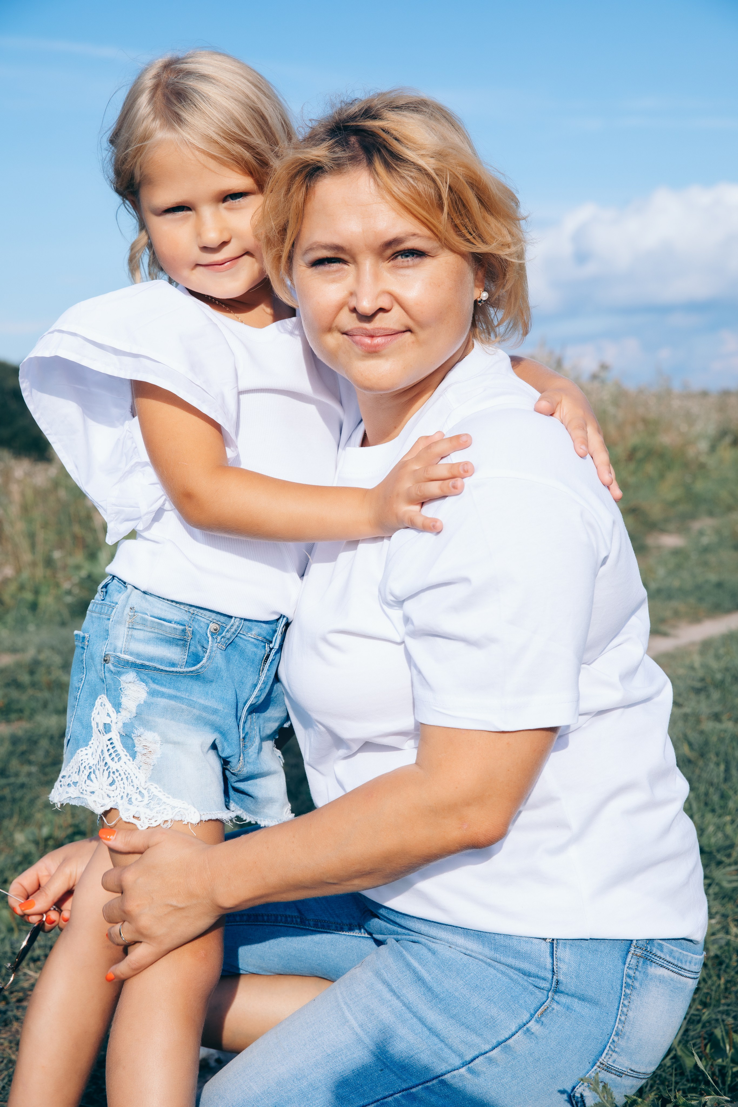 Наташа, Вадим, Арина, Тая и Пета. Август 2024. Фотограф в Санкт-Петербурге Алена Сертакова