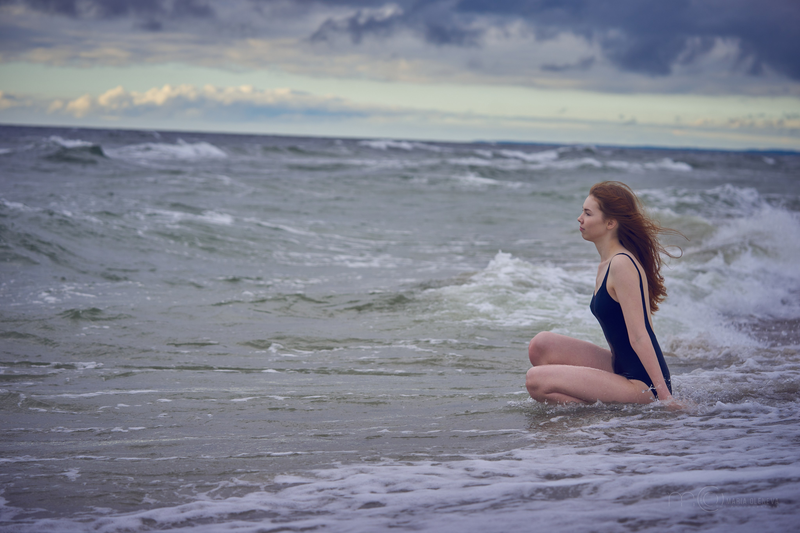 Полина и море. Фотограф Мария Оленева