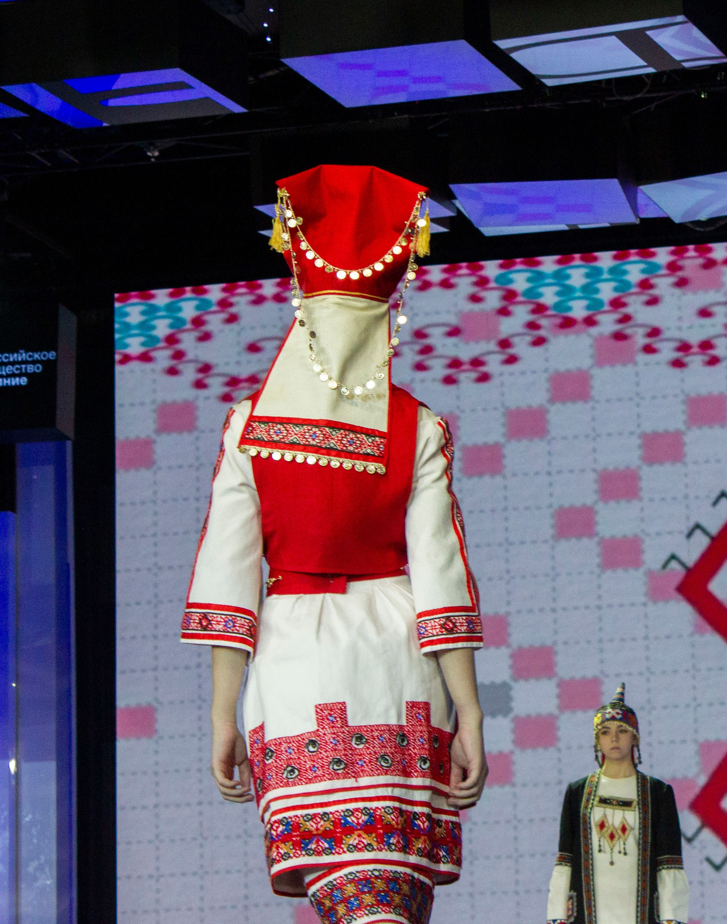 КОНКУРС МОЛОДЫХ ДИЗАЙНЕРОВ «ТОЧКА RU». Репортажный фотограф в Москве Кащеева Анна