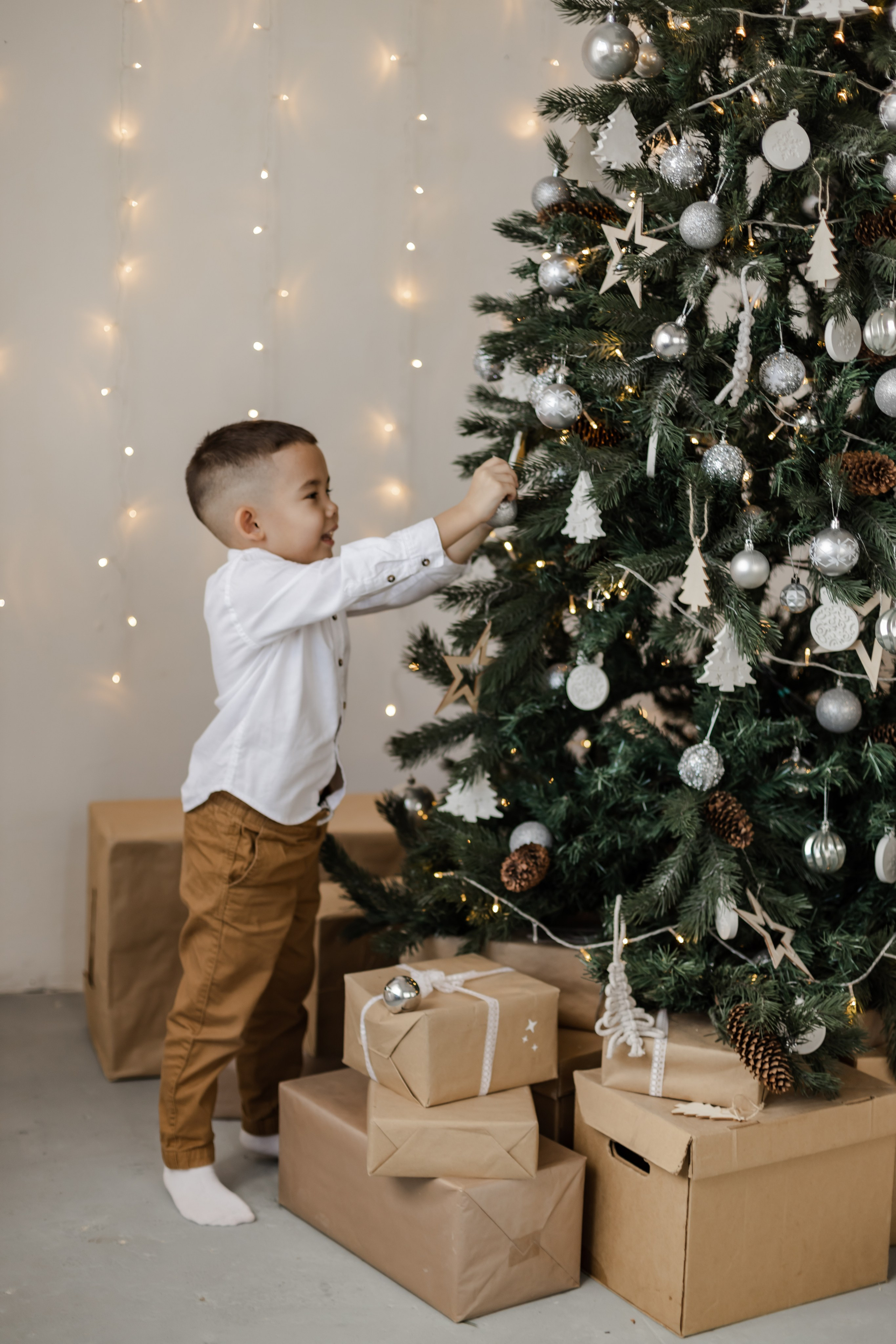 Новогодние семейные съёмки в фотостудии. Свадебный и семейный фотограф Дарья Осипова (Никитина). Саратов