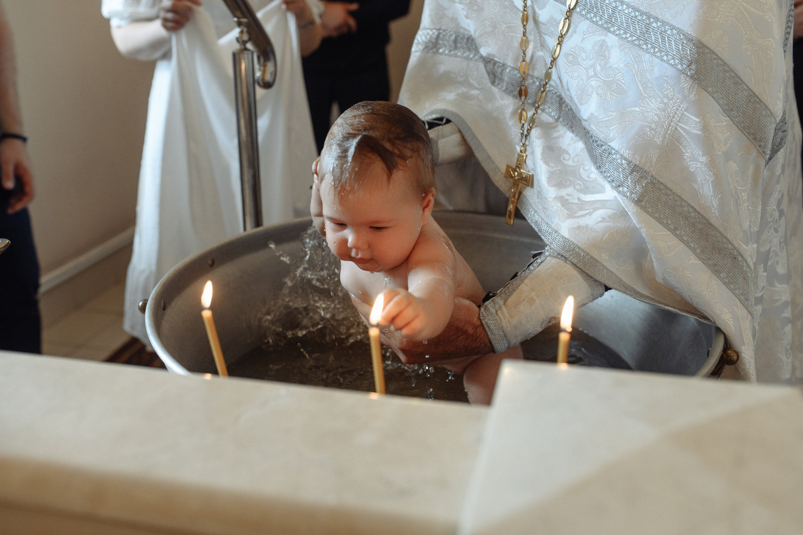 Крещение Карины. МАРГАРИТА КУДРЯШОВА СВАДЕБНЫЙ И СЕМЕЙНЫЙ ФОТОГРАФ ТВЕРЬ МОСКВА