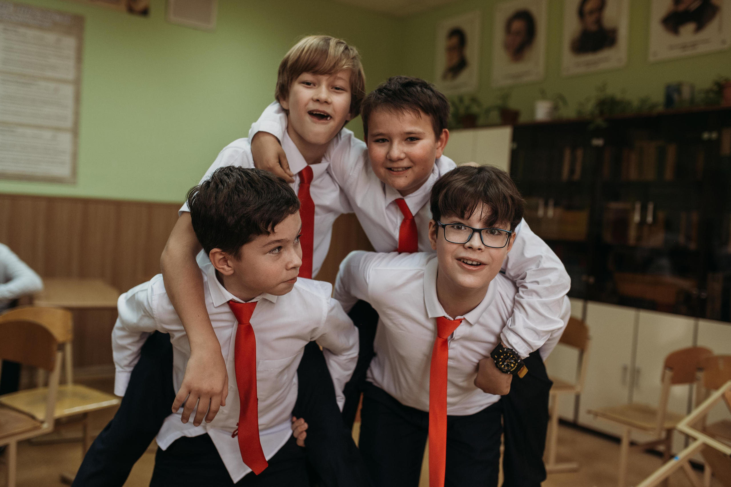 ТВЕРСКОЙ ЛИЦЕЙ 6 КЛАСС. МАРГАРИТА КУДРЯШОВА СВАДЕБНЫЙ И СЕМЕЙНЫЙ ФОТОГРАФ ТВЕРЬ МОСКВА