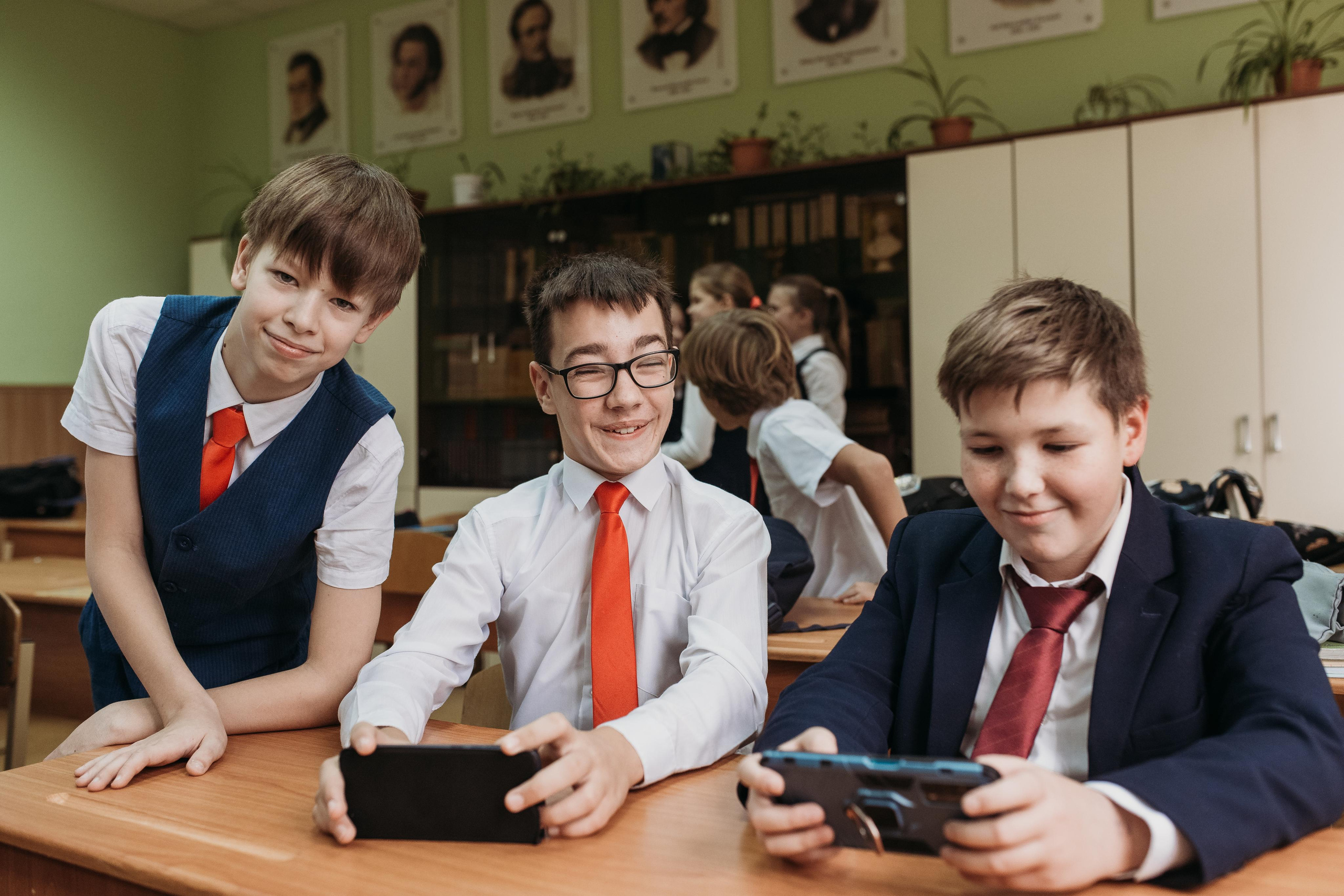 ТВЕРСКОЙ ЛИЦЕЙ 6 КЛАСС. МАРГАРИТА КУДРЯШОВА СВАДЕБНЫЙ И СЕМЕЙНЫЙ ФОТОГРАФ ТВЕРЬ МОСКВА