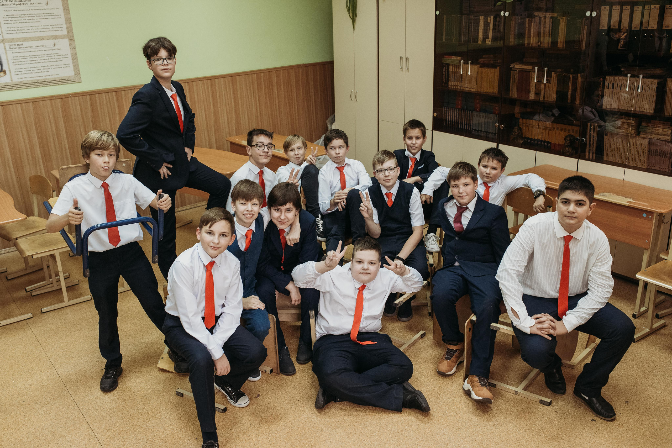 ТВЕРСКОЙ ЛИЦЕЙ 6 КЛАСС. МАРГАРИТА КУДРЯШОВА СВАДЕБНЫЙ И СЕМЕЙНЫЙ ФОТОГРАФ ТВЕРЬ МОСКВА