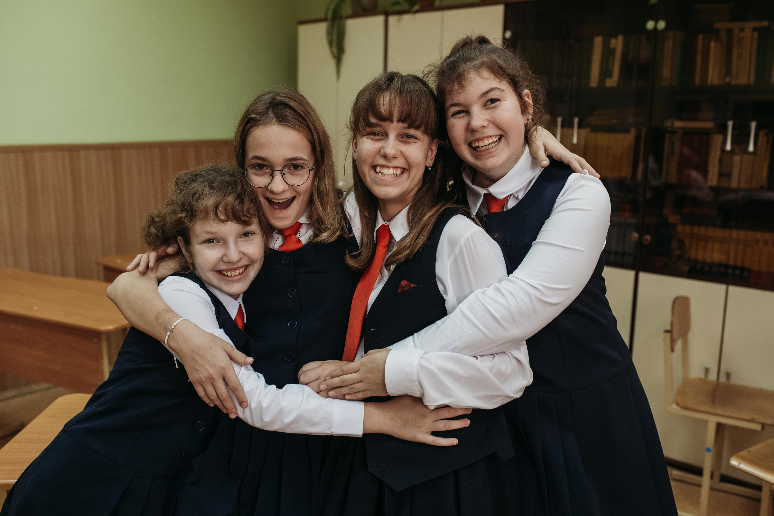 ТВЕРСКОЙ ЛИЦЕЙ 6 КЛАСС. МАРГАРИТА КУДРЯШОВА СВАДЕБНЫЙ И СЕМЕЙНЫЙ ФОТОГРАФ ТВЕРЬ МОСКВА