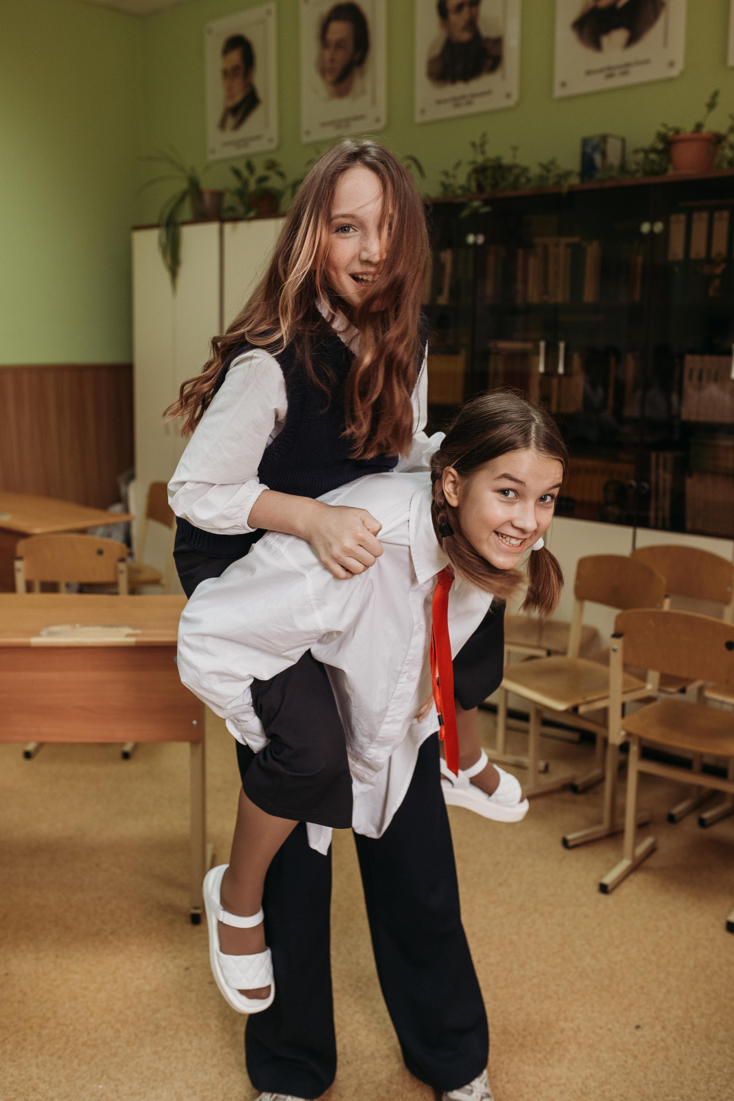 ТВЕРСКОЙ ЛИЦЕЙ 6 КЛАСС. МАРГАРИТА КУДРЯШОВА СВАДЕБНЫЙ И СЕМЕЙНЫЙ ФОТОГРАФ ТВЕРЬ МОСКВА