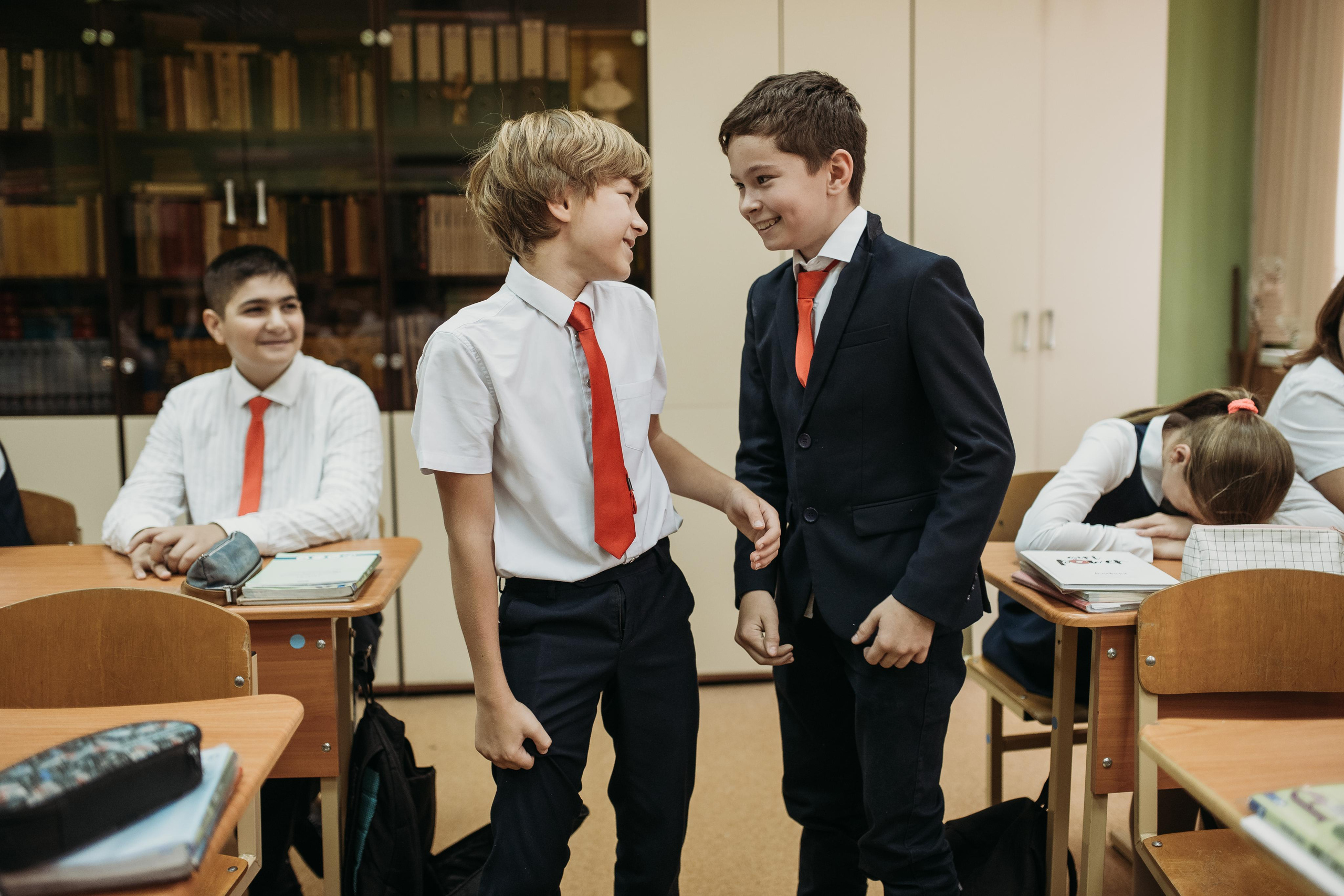 ТВЕРСКОЙ ЛИЦЕЙ 6 КЛАСС. МАРГАРИТА КУДРЯШОВА СВАДЕБНЫЙ И СЕМЕЙНЫЙ ФОТОГРАФ ТВЕРЬ МОСКВА