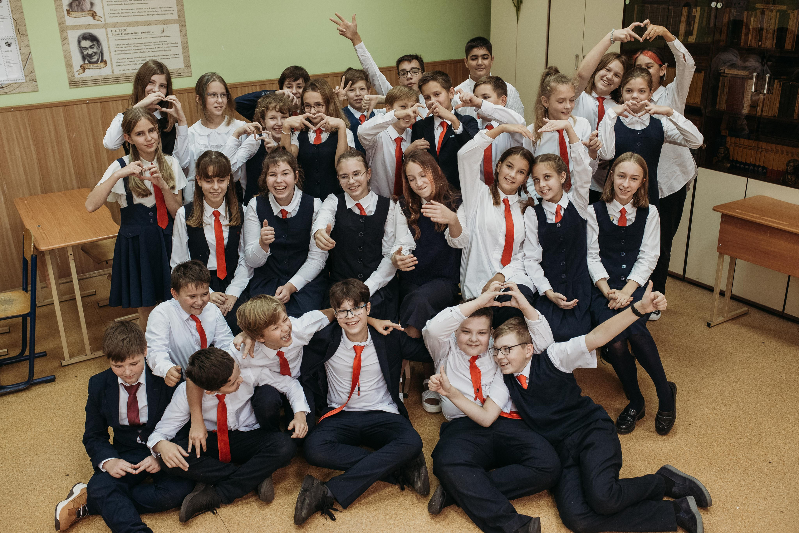 ТВЕРСКОЙ ЛИЦЕЙ 6 КЛАСС. МАРГАРИТА КУДРЯШОВА СВАДЕБНЫЙ И СЕМЕЙНЫЙ ФОТОГРАФ ТВЕРЬ МОСКВА