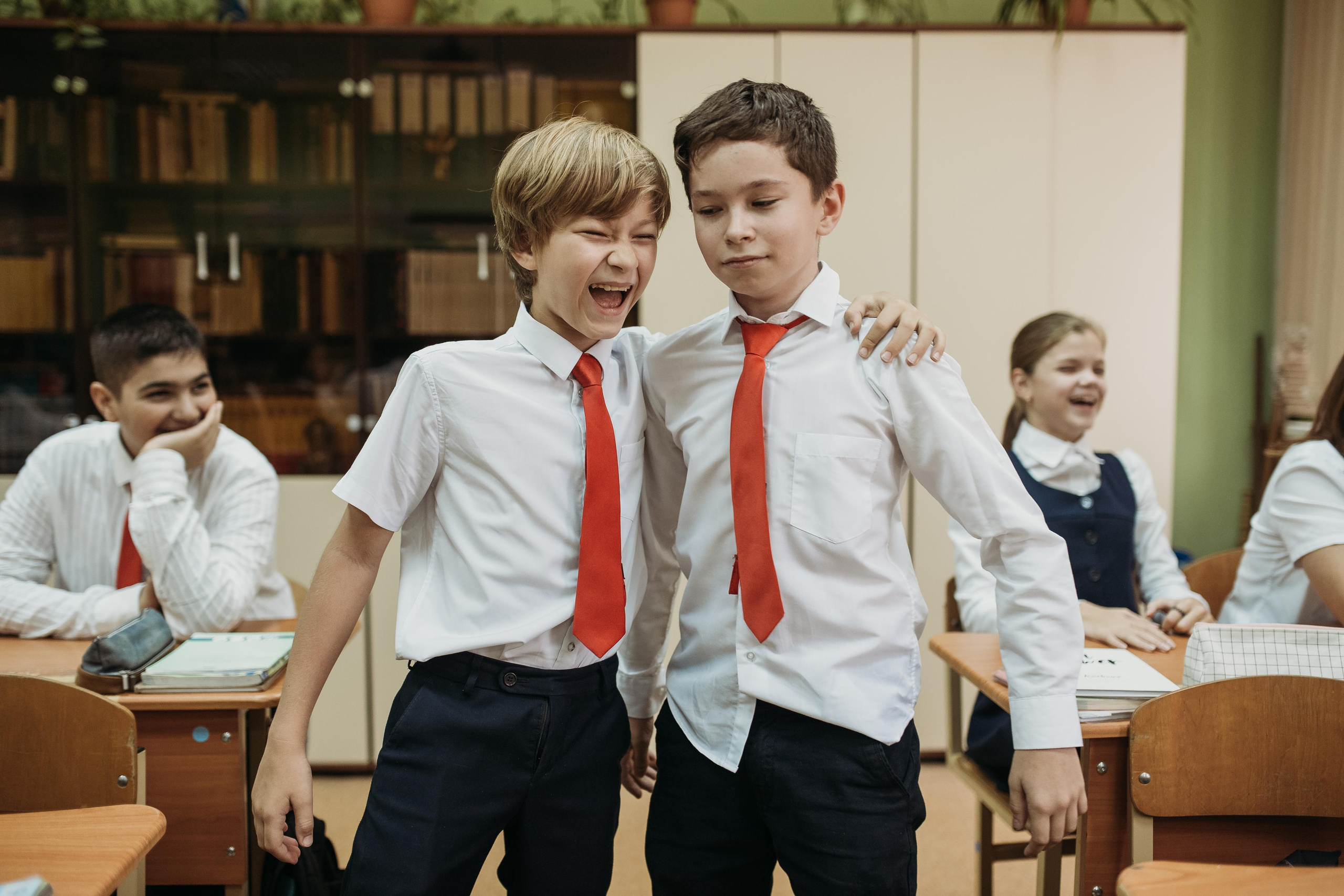 ТВЕРСКОЙ ЛИЦЕЙ 6 КЛАСС. МАРГАРИТА КУДРЯШОВА СВАДЕБНЫЙ И СЕМЕЙНЫЙ ФОТОГРАФ ТВЕРЬ МОСКВА