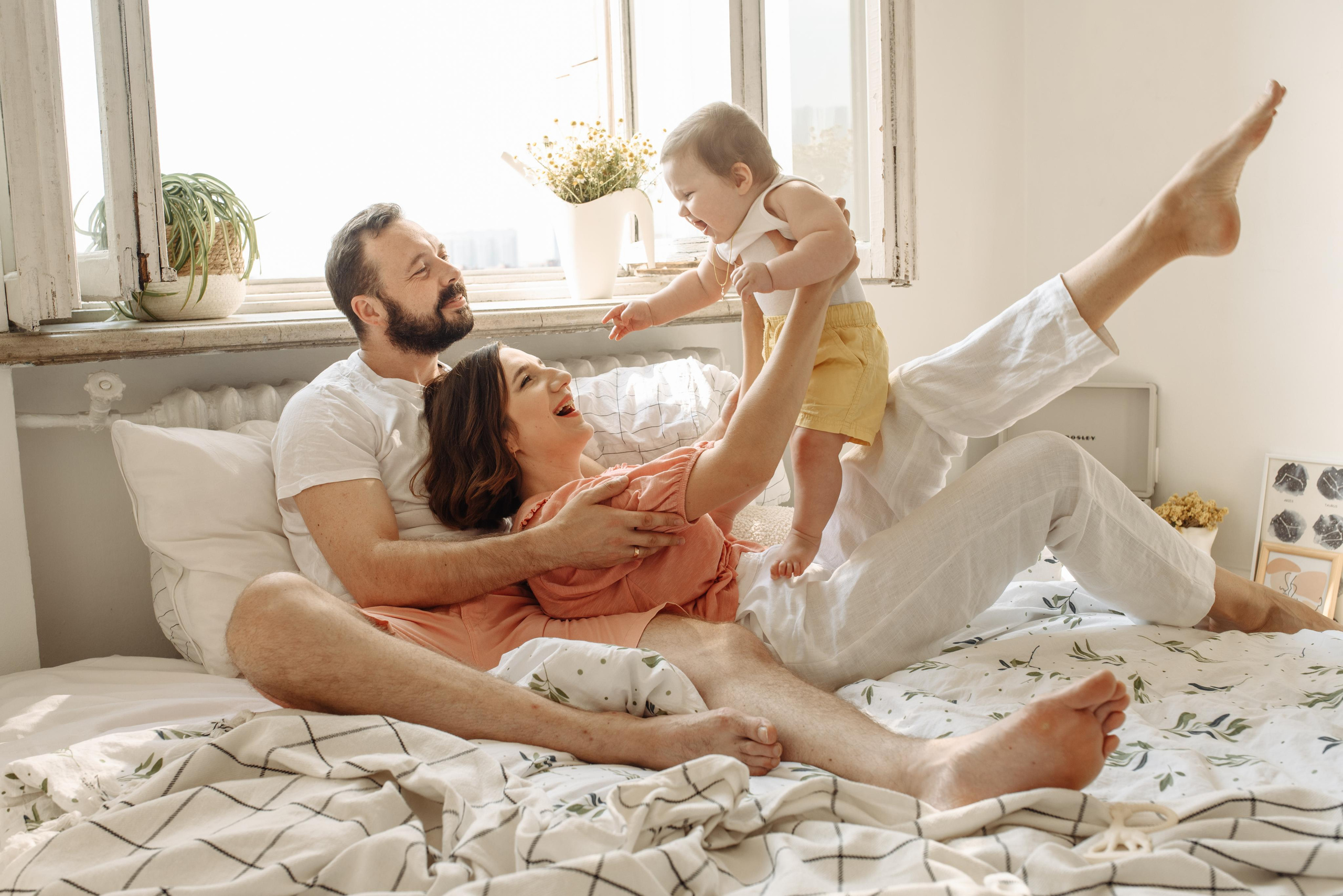 Ефим, Полина и малышка Зоя. МАРГАРИТА КУДРЯШОВА СВАДЕБНЫЙ И СЕМЕЙНЫЙ ФОТОГРАФ ТВЕРЬ МОСКВА