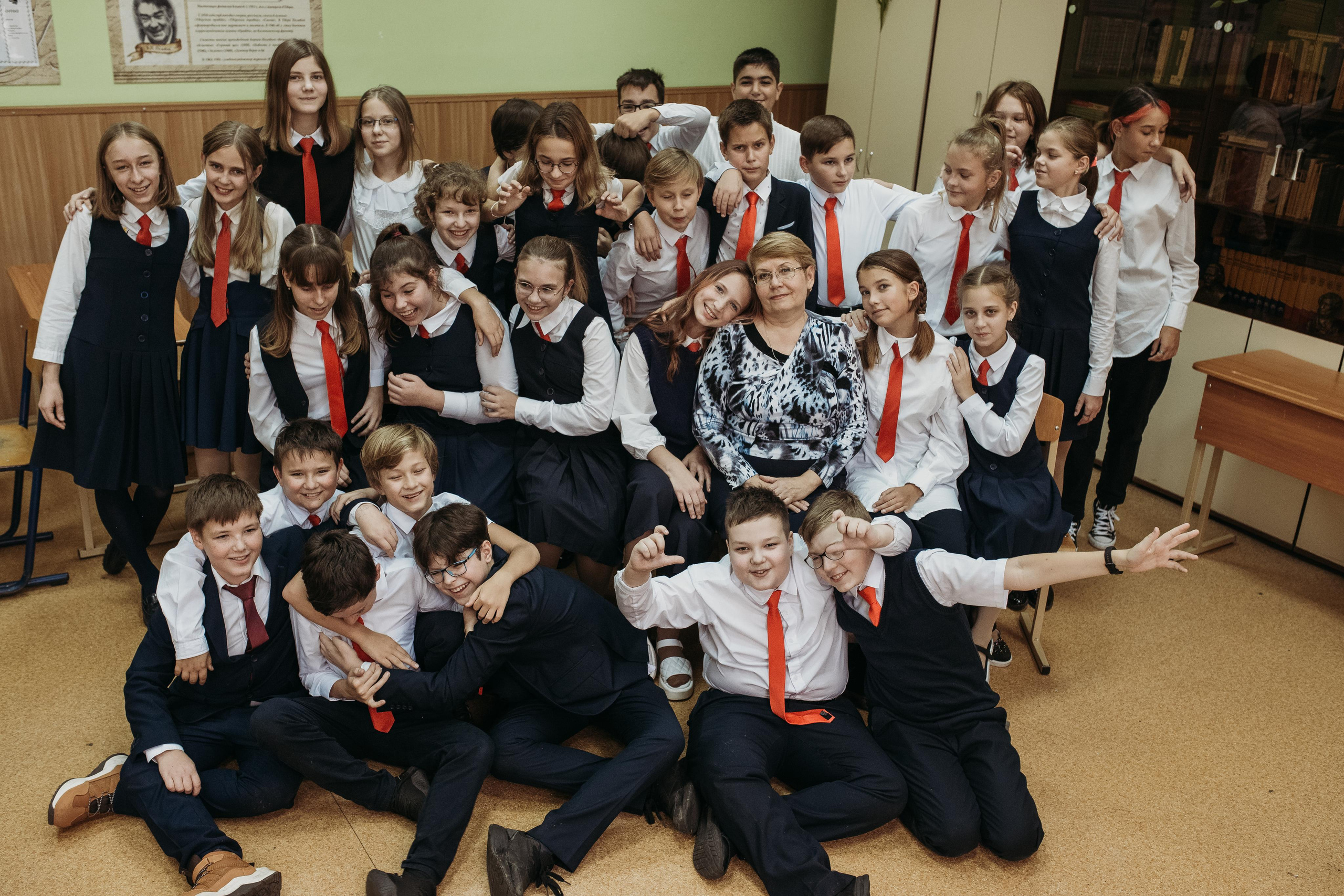 ТВЕРСКОЙ ЛИЦЕЙ 6 КЛАСС. МАРГАРИТА КУДРЯШОВА СВАДЕБНЫЙ И СЕМЕЙНЫЙ ФОТОГРАФ ТВЕРЬ МОСКВА