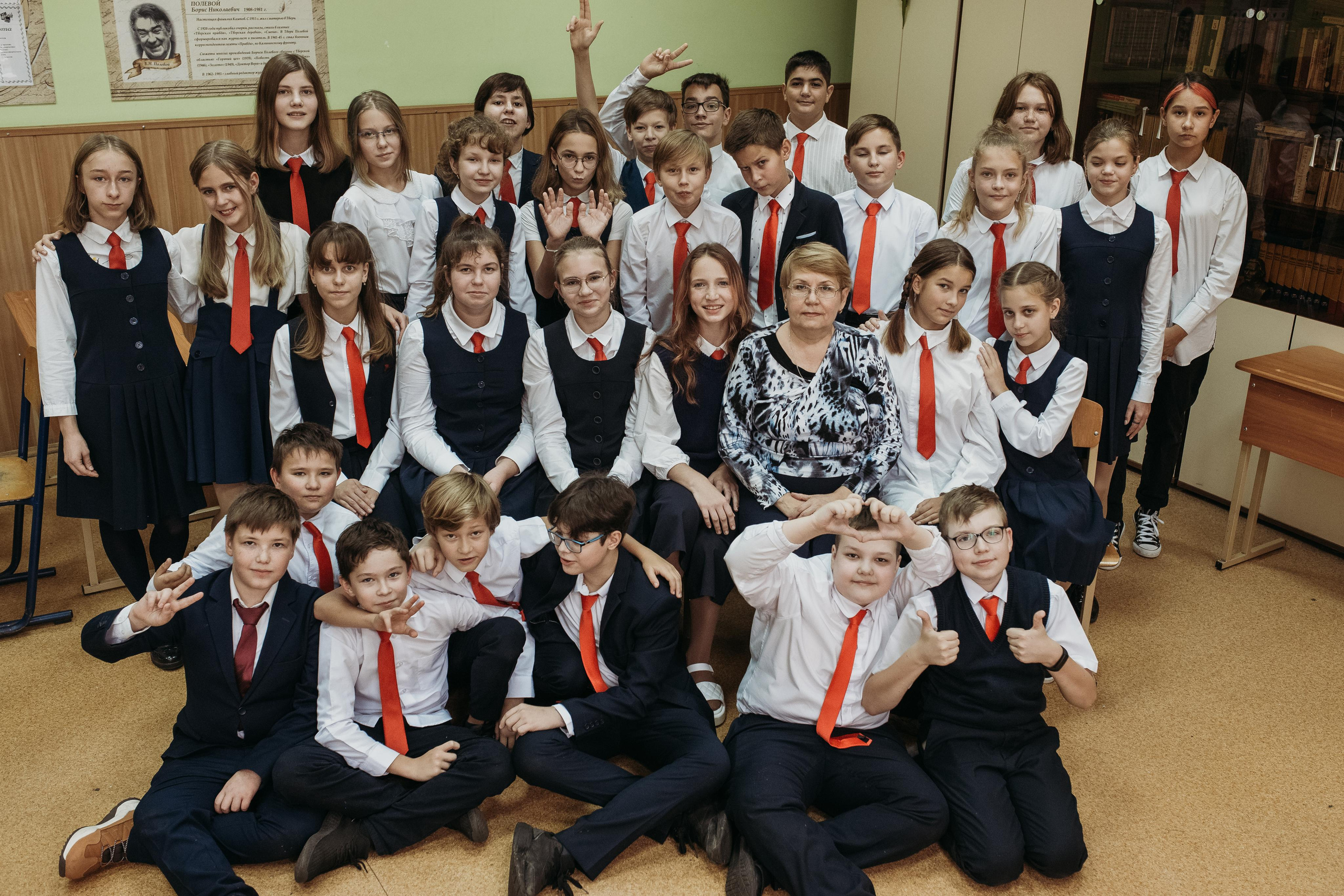 ТВЕРСКОЙ ЛИЦЕЙ 6 КЛАСС. МАРГАРИТА КУДРЯШОВА СВАДЕБНЫЙ И СЕМЕЙНЫЙ ФОТОГРАФ ТВЕРЬ МОСКВА