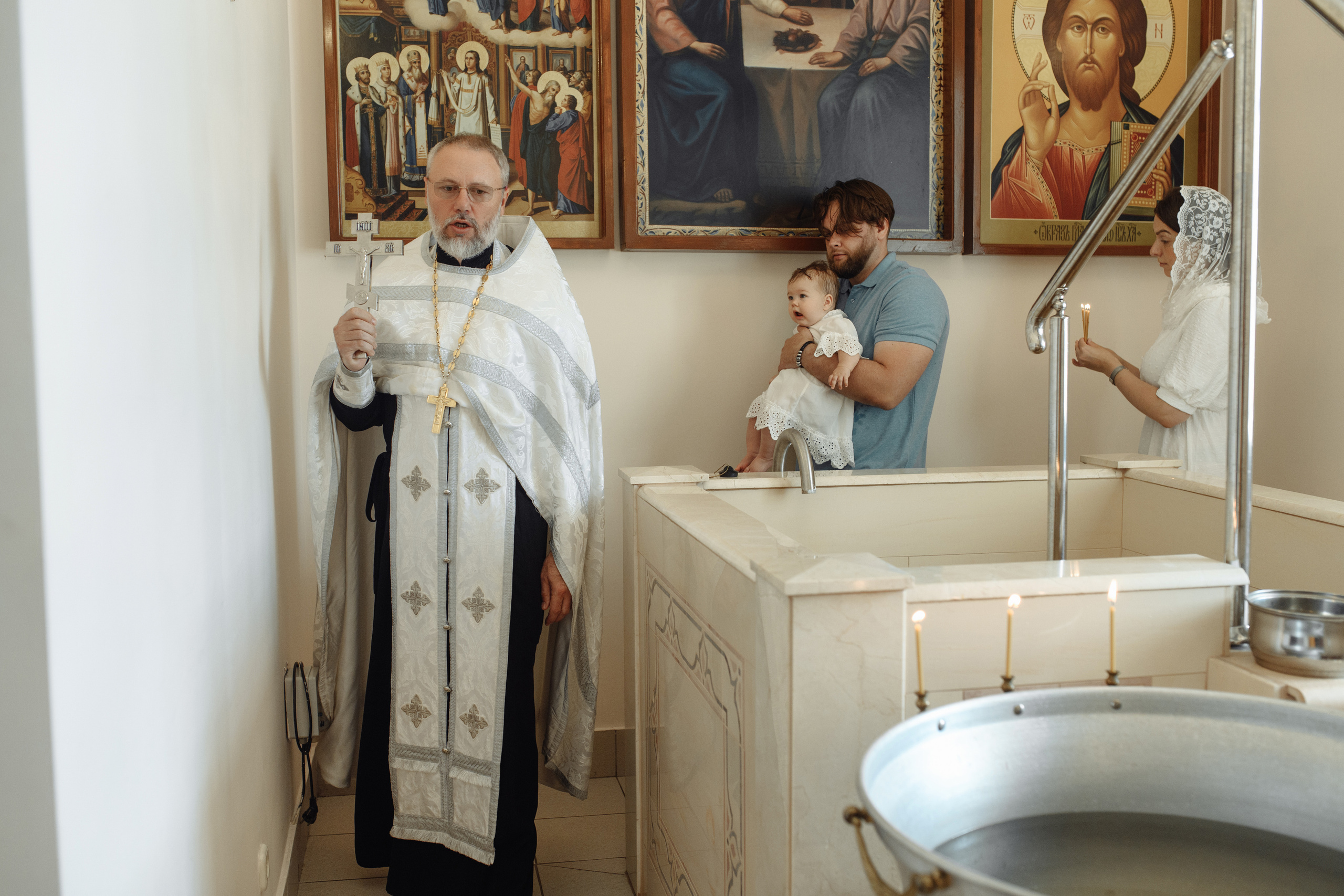 Крещение Карины. МАРГАРИТА КУДРЯШОВА СВАДЕБНЫЙ И СЕМЕЙНЫЙ ФОТОГРАФ ТВЕРЬ МОСКВА