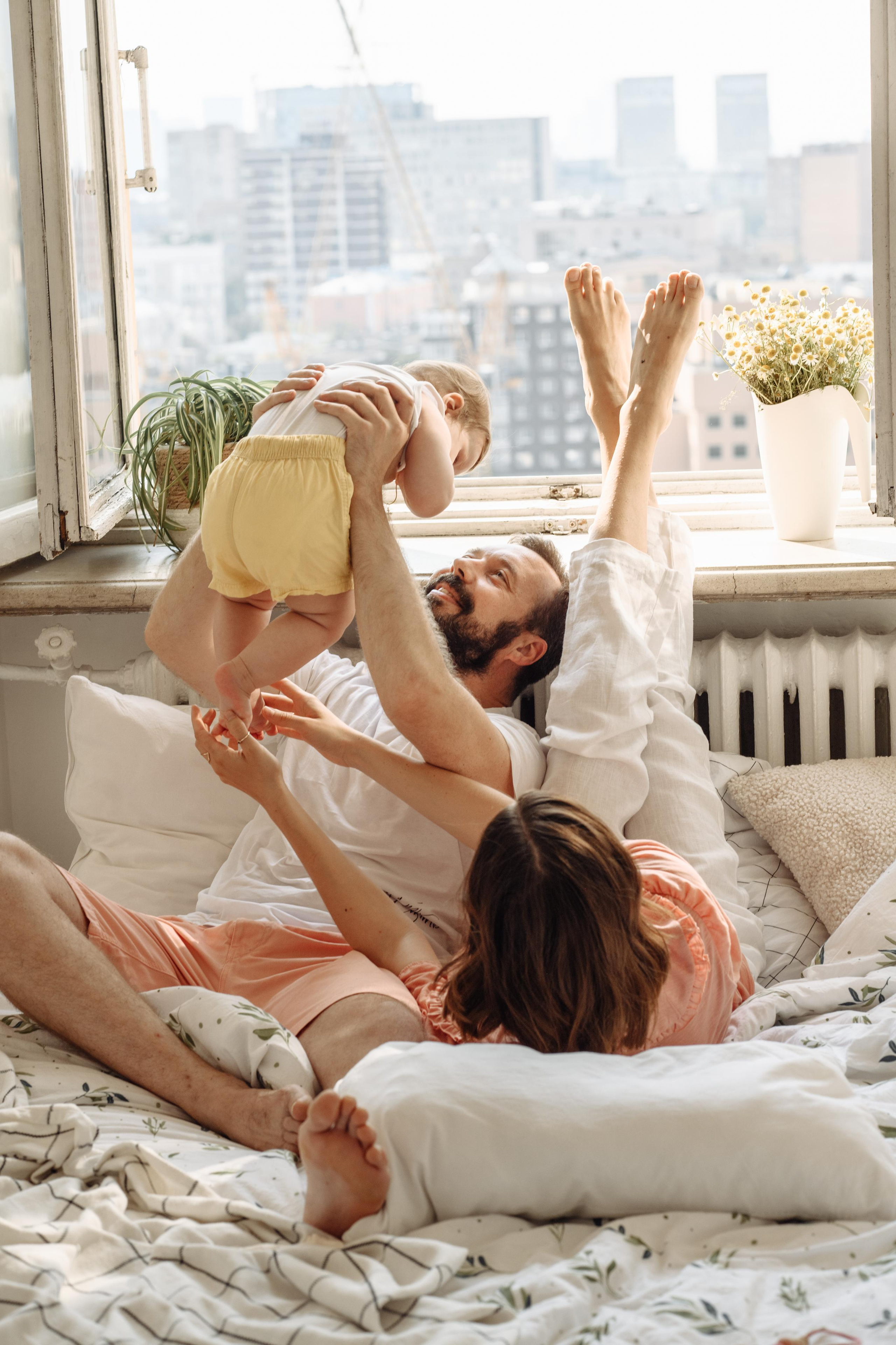 Ефим, Полина и малышка Зоя. МАРГАРИТА КУДРЯШОВА СВАДЕБНЫЙ И СЕМЕЙНЫЙ ФОТОГРАФ ТВЕРЬ МОСКВА