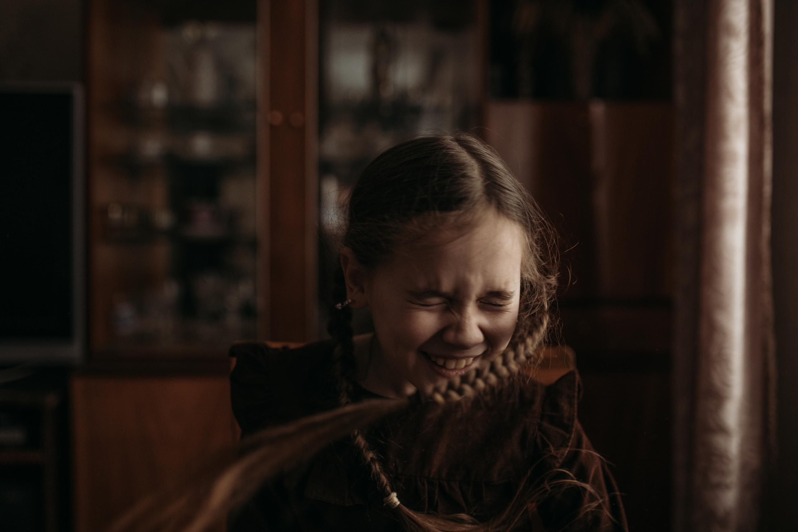 У дедушки. МАРГАРИТА КУДРЯШОВА СВАДЕБНЫЙ И СЕМЕЙНЫЙ ФОТОГРАФ ТВЕРЬ МОСКВА