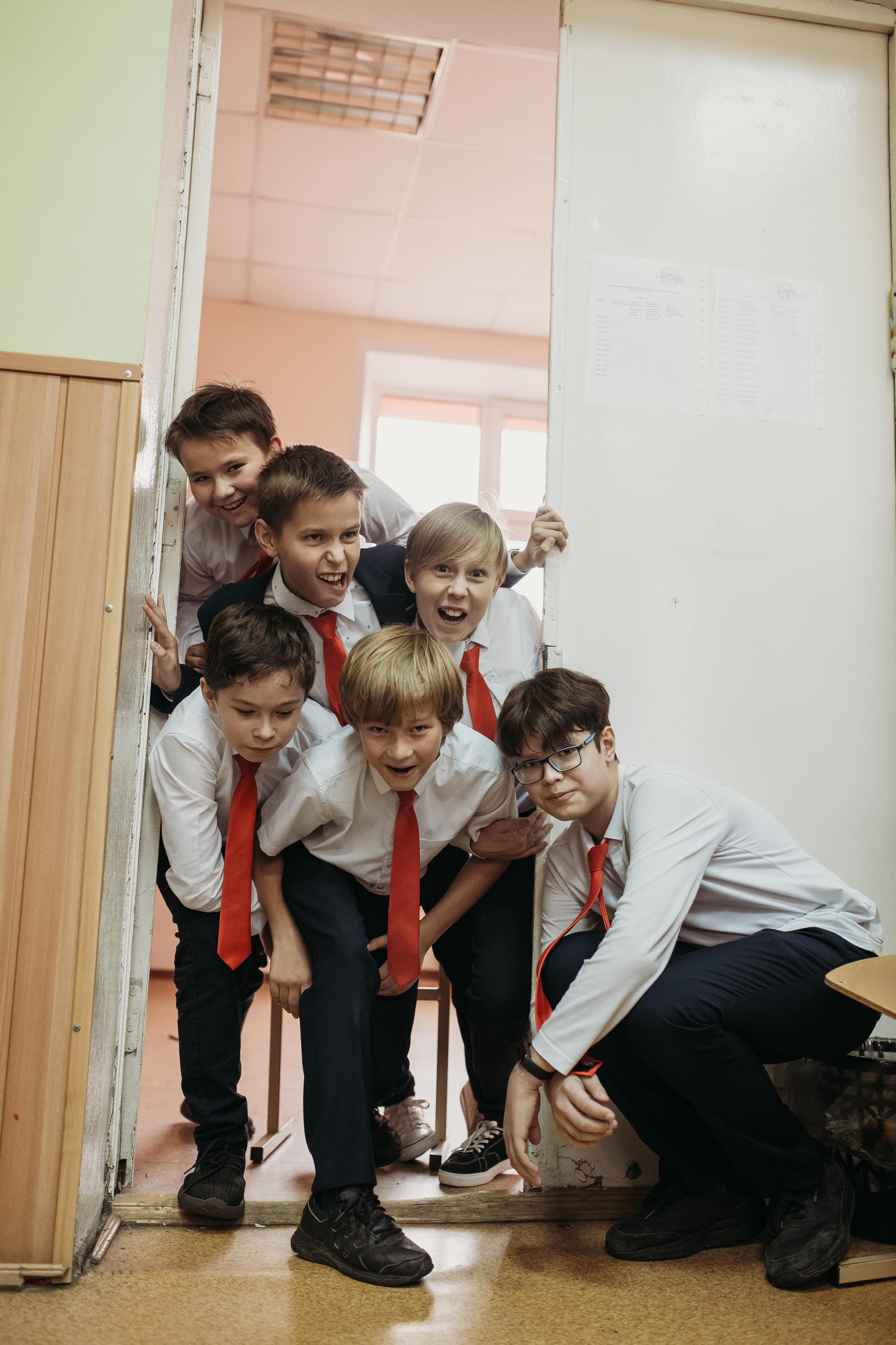 ТВЕРСКОЙ ЛИЦЕЙ 6 КЛАСС. МАРГАРИТА КУДРЯШОВА СВАДЕБНЫЙ И СЕМЕЙНЫЙ ФОТОГРАФ ТВЕРЬ МОСКВА