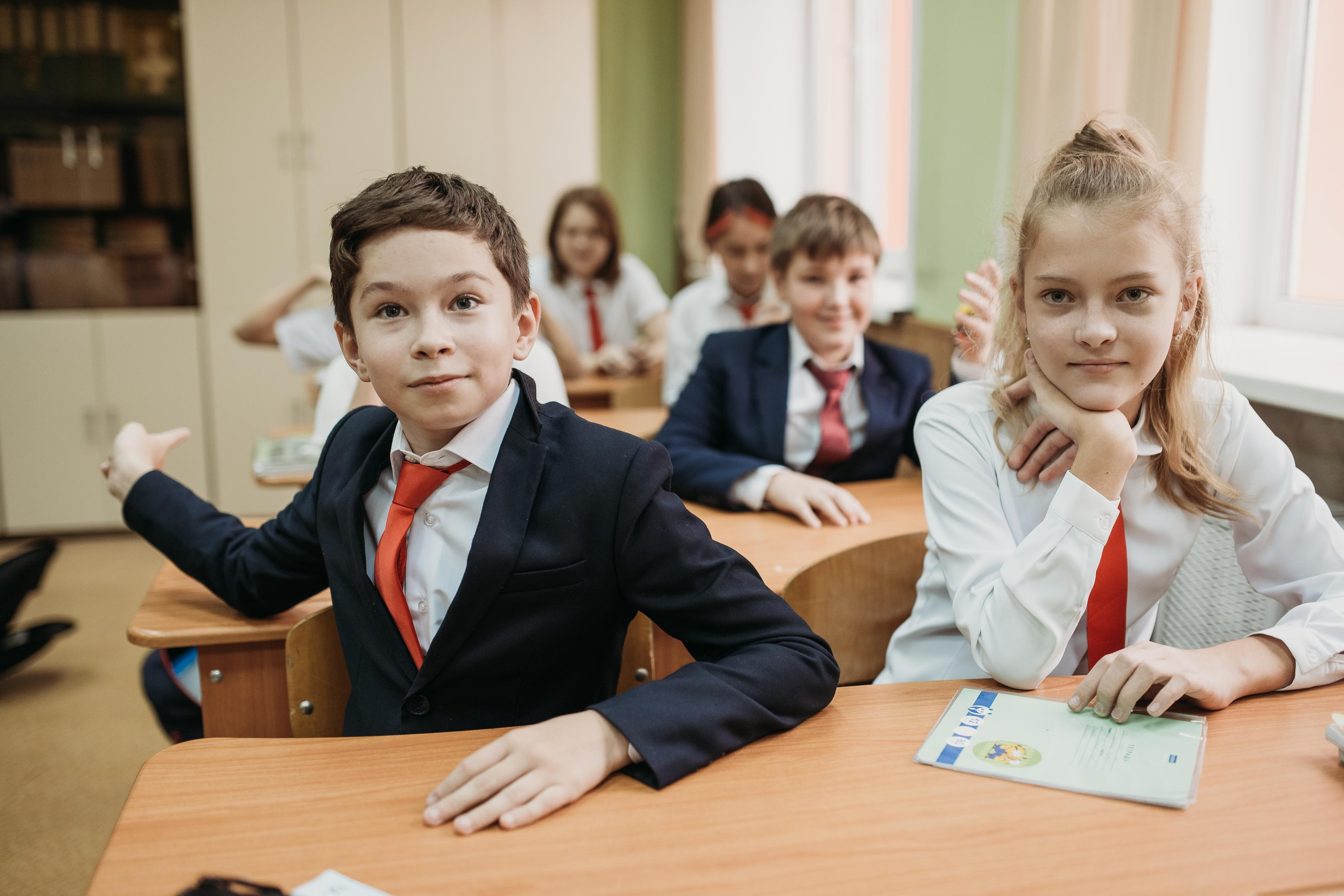 ТВЕРСКОЙ ЛИЦЕЙ 6 КЛАСС. МАРГАРИТА КУДРЯШОВА СВАДЕБНЫЙ И СЕМЕЙНЫЙ ФОТОГРАФ ТВЕРЬ МОСКВА