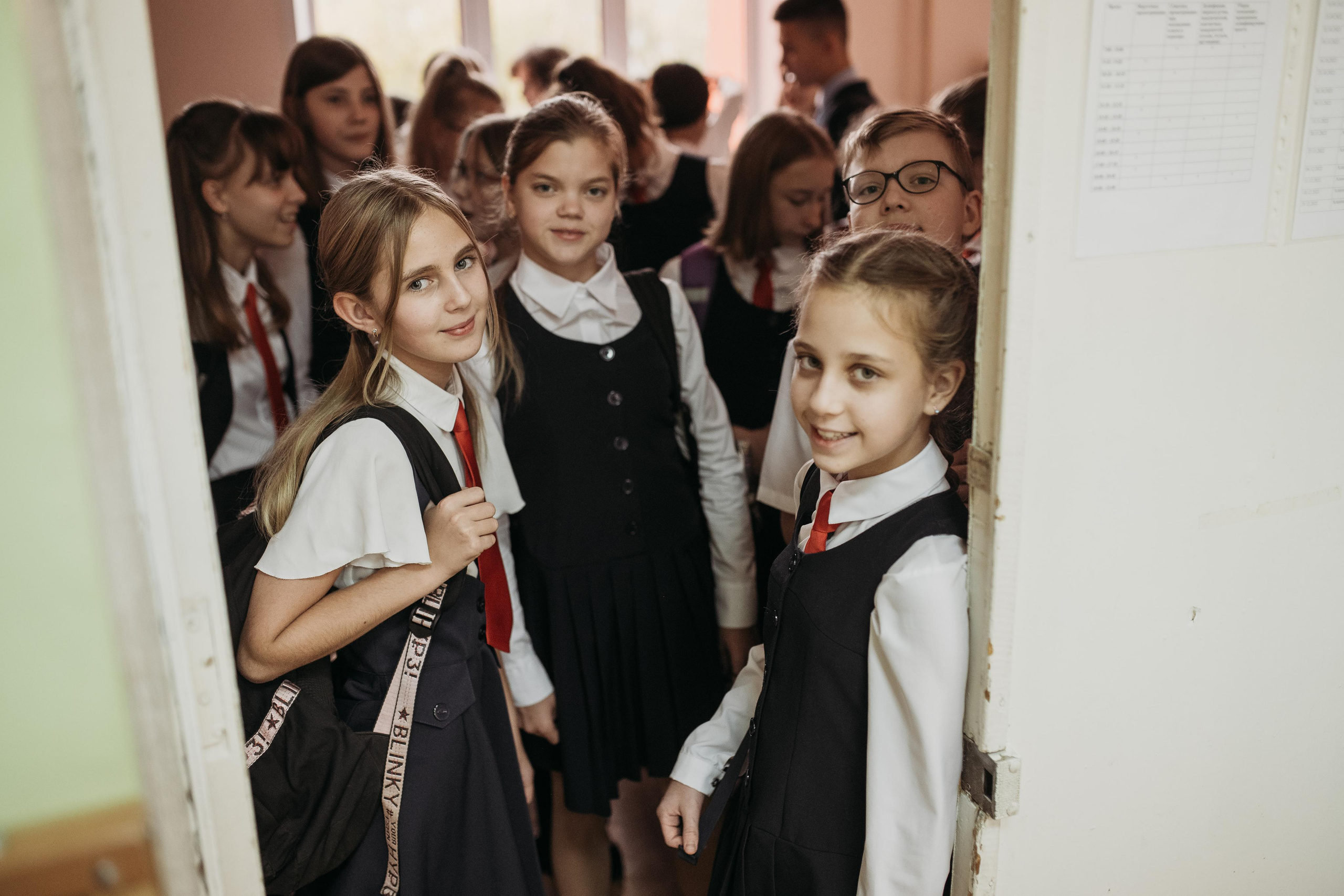 ТВЕРСКОЙ ЛИЦЕЙ 6 КЛАСС. МАРГАРИТА КУДРЯШОВА СВАДЕБНЫЙ И СЕМЕЙНЫЙ ФОТОГРАФ ТВЕРЬ МОСКВА