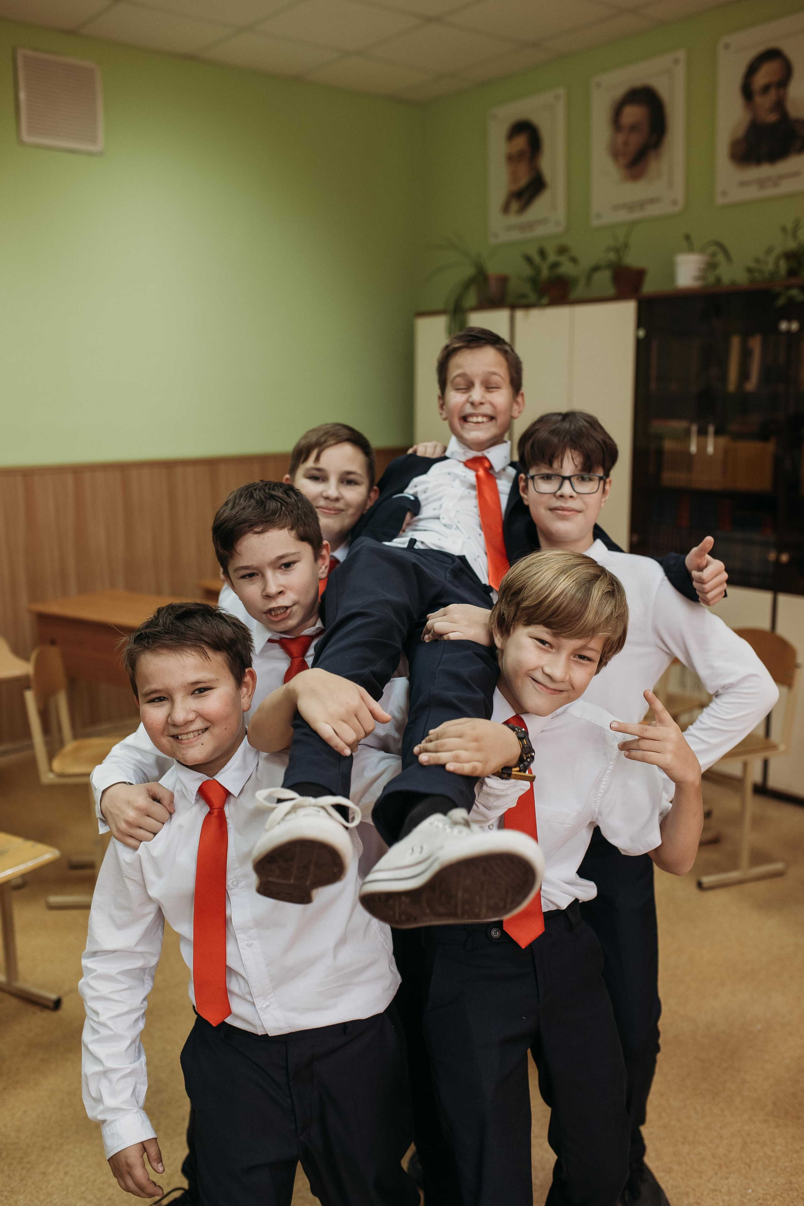 ТВЕРСКОЙ ЛИЦЕЙ 6 КЛАСС. МАРГАРИТА КУДРЯШОВА СВАДЕБНЫЙ И СЕМЕЙНЫЙ ФОТОГРАФ ТВЕРЬ МОСКВА