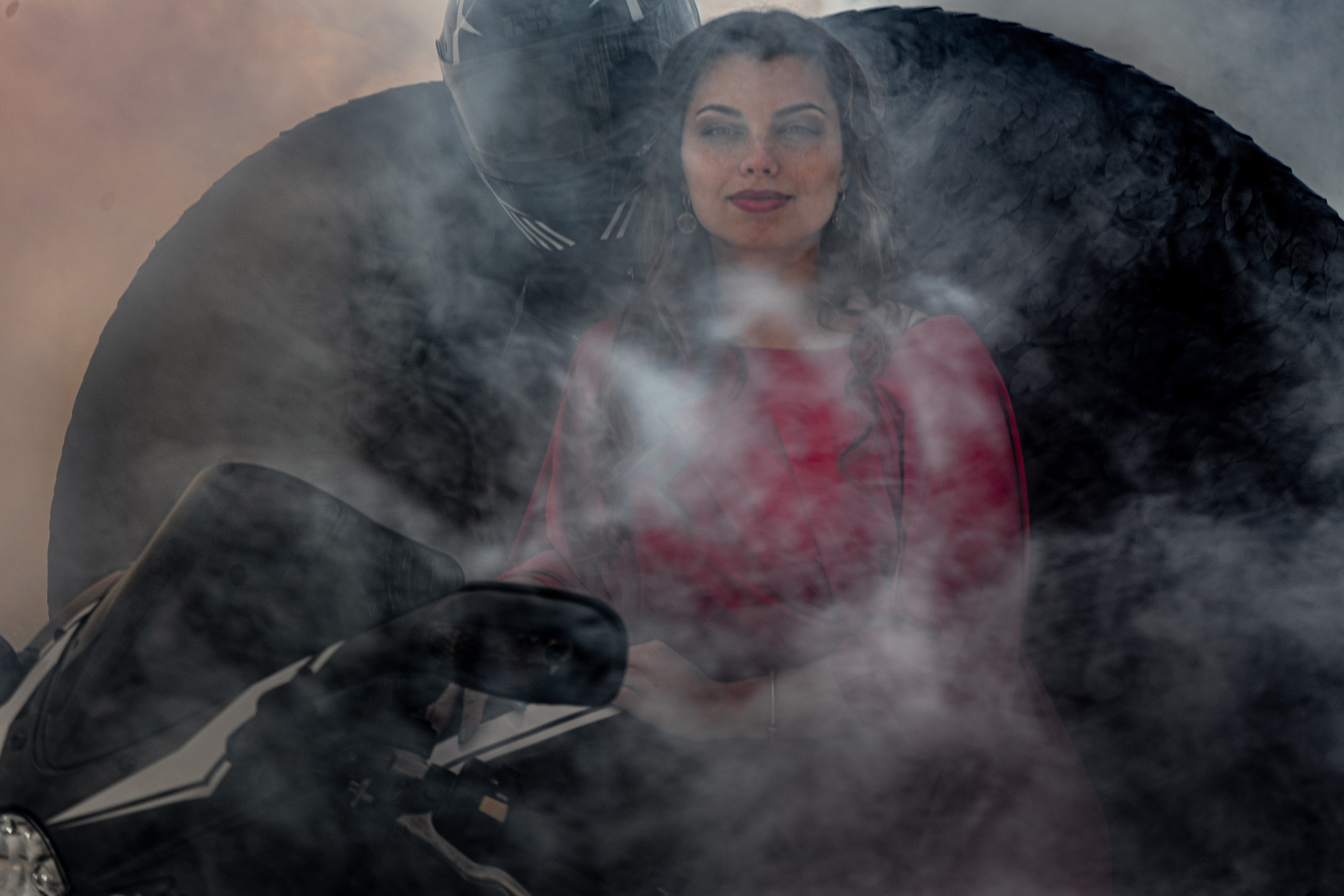 Фотосессия влюбленные на мото. Фотограф Екатеринбург Кокшарова Александра