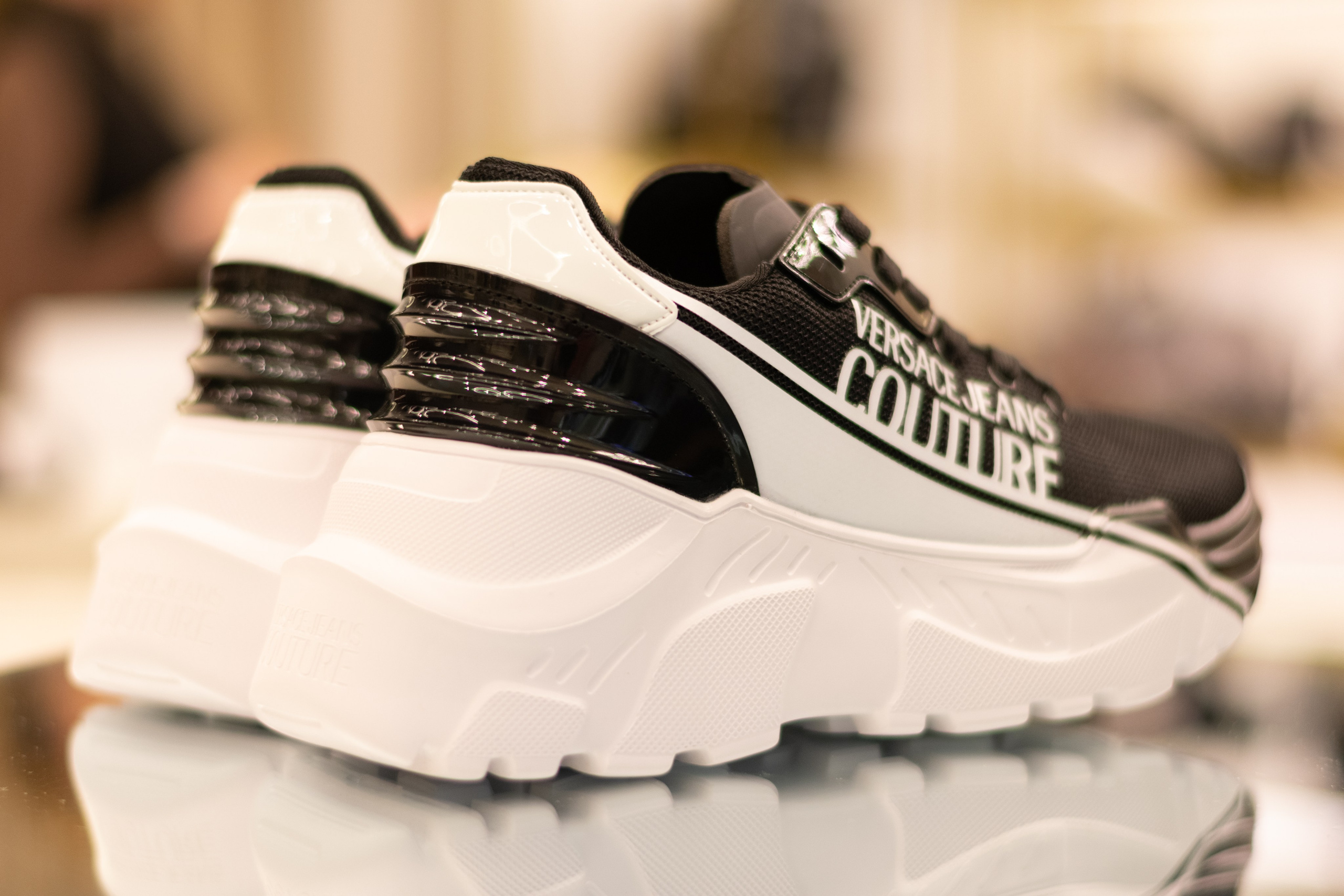 Для организаций. Предметная фотосессия для обувного магазина Capsula. Фотограф/видеограф Богдан Голованов