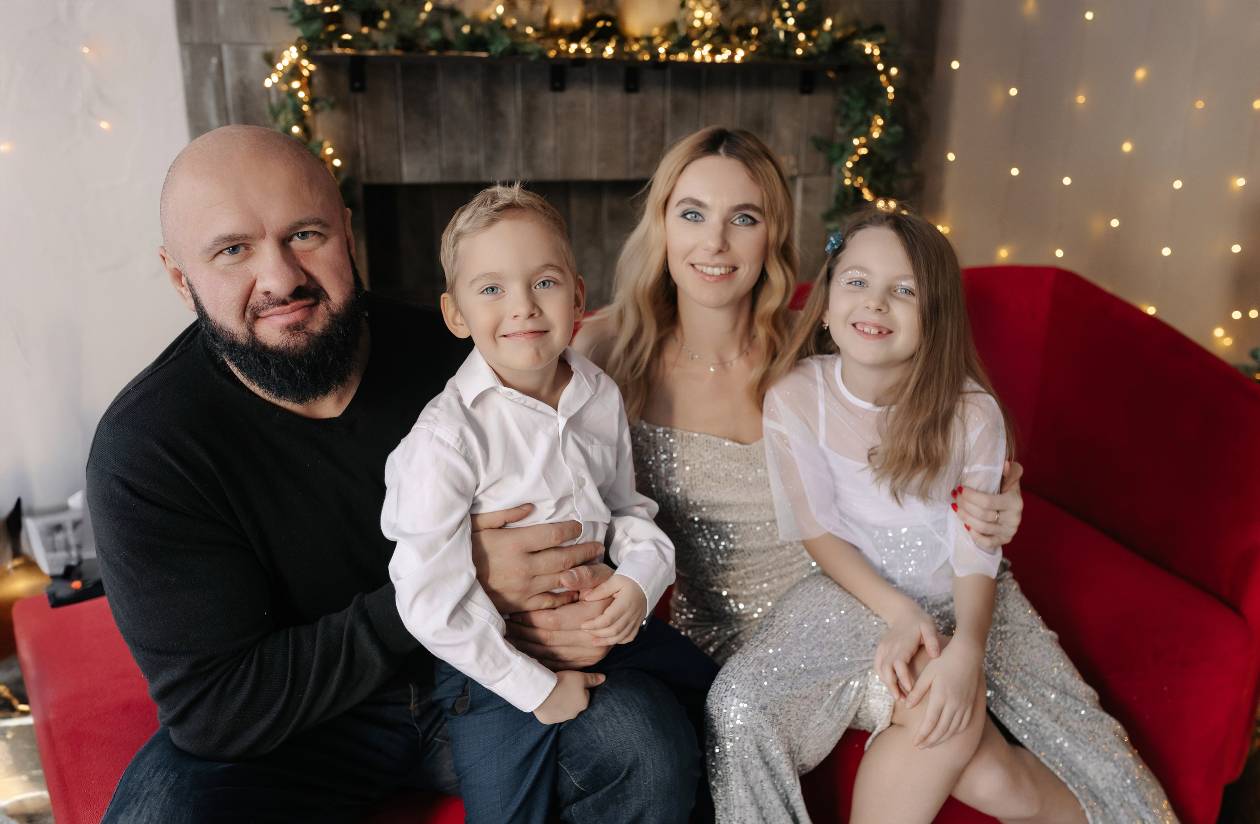 Семейная фотосессия. Семейный фотограф Екатеринбург. Новогодние семейные фотосессии.