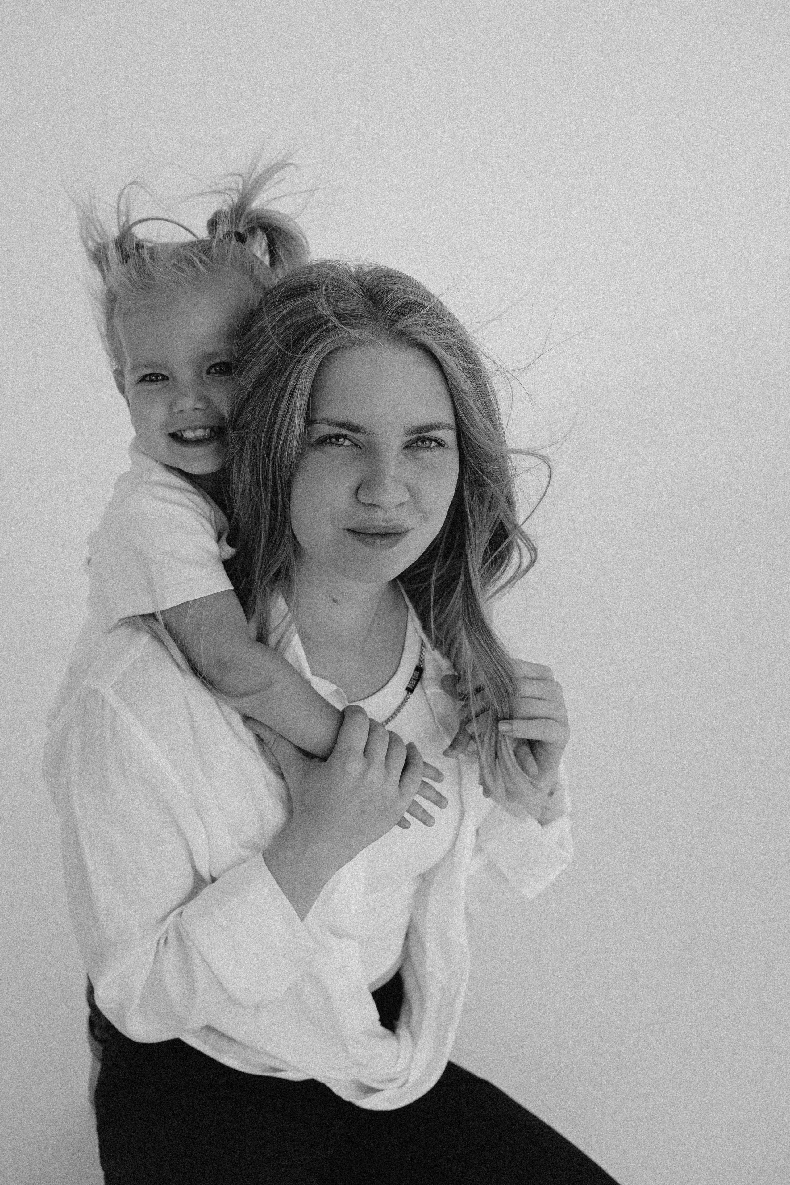 Мама и дочка в студии. Семейный фотограф в Екатеринбурге Падерина Таня