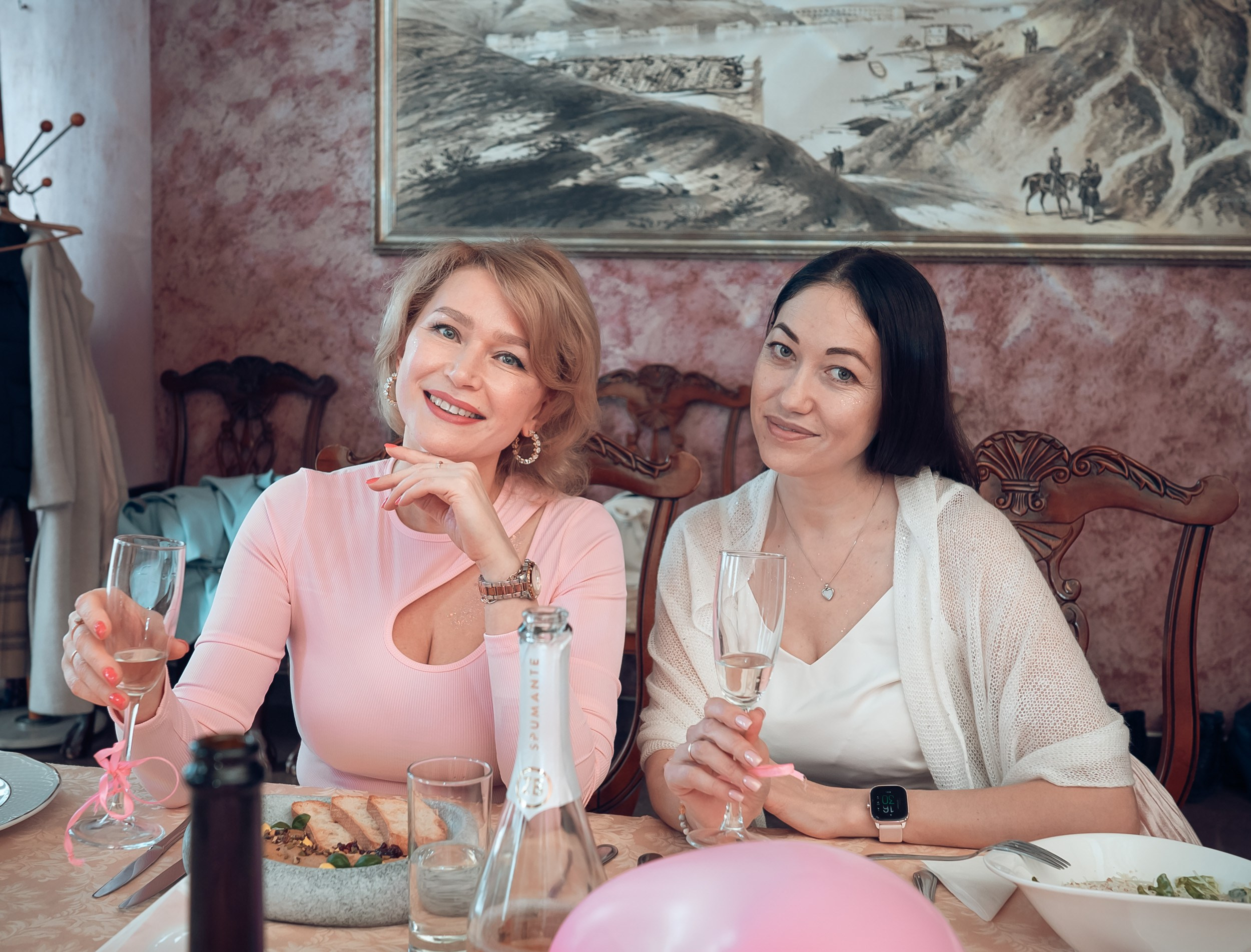 Вечеринка ко Дню Любви в ресторане Севастополь. Церковный фотограф Севастополь