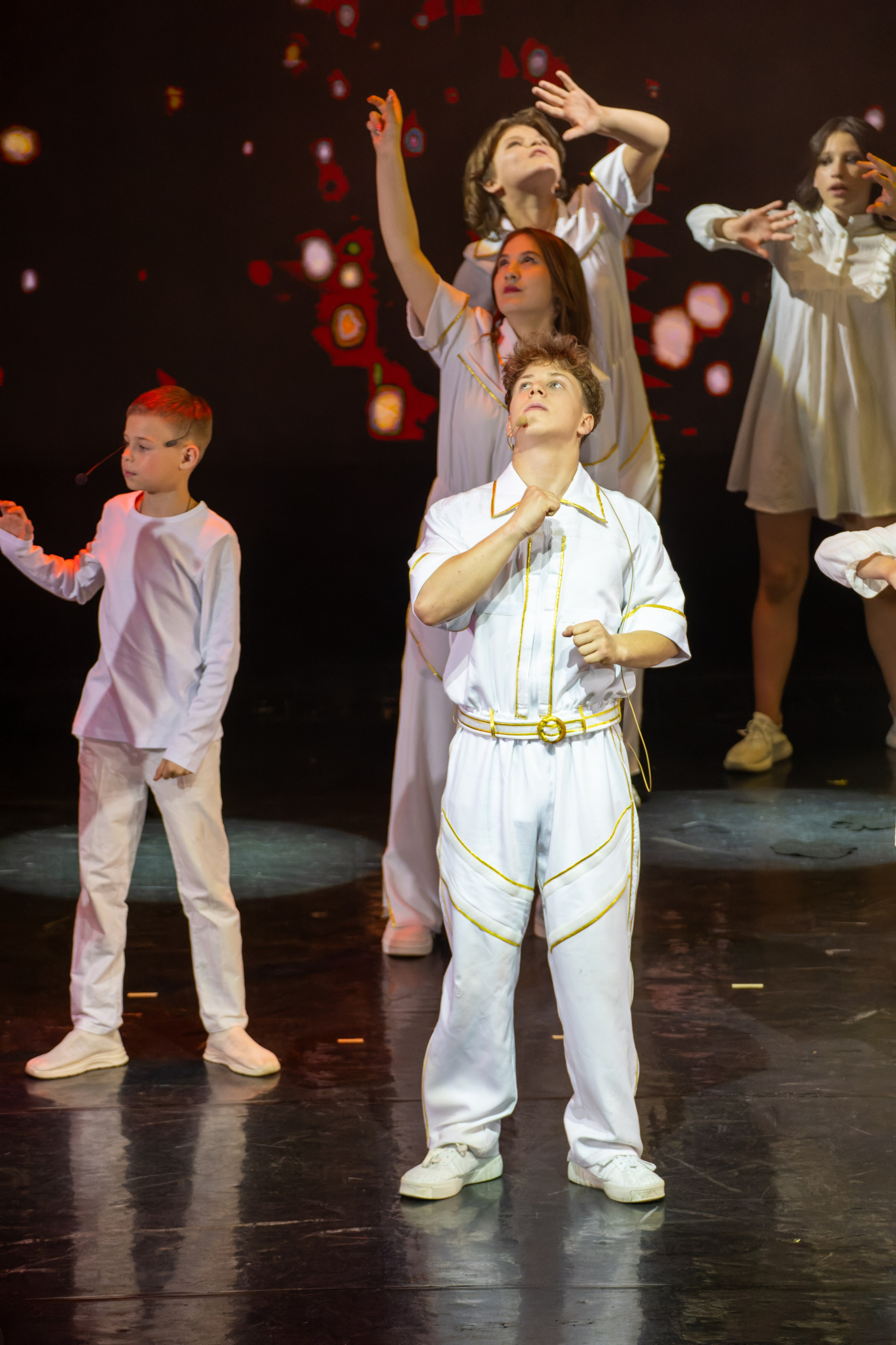 Съёмка благотворительного спектакля «Новая история деревянного мальчика». «Студия DRONAVT`s» — видеосъёмка и фотография г. Москва