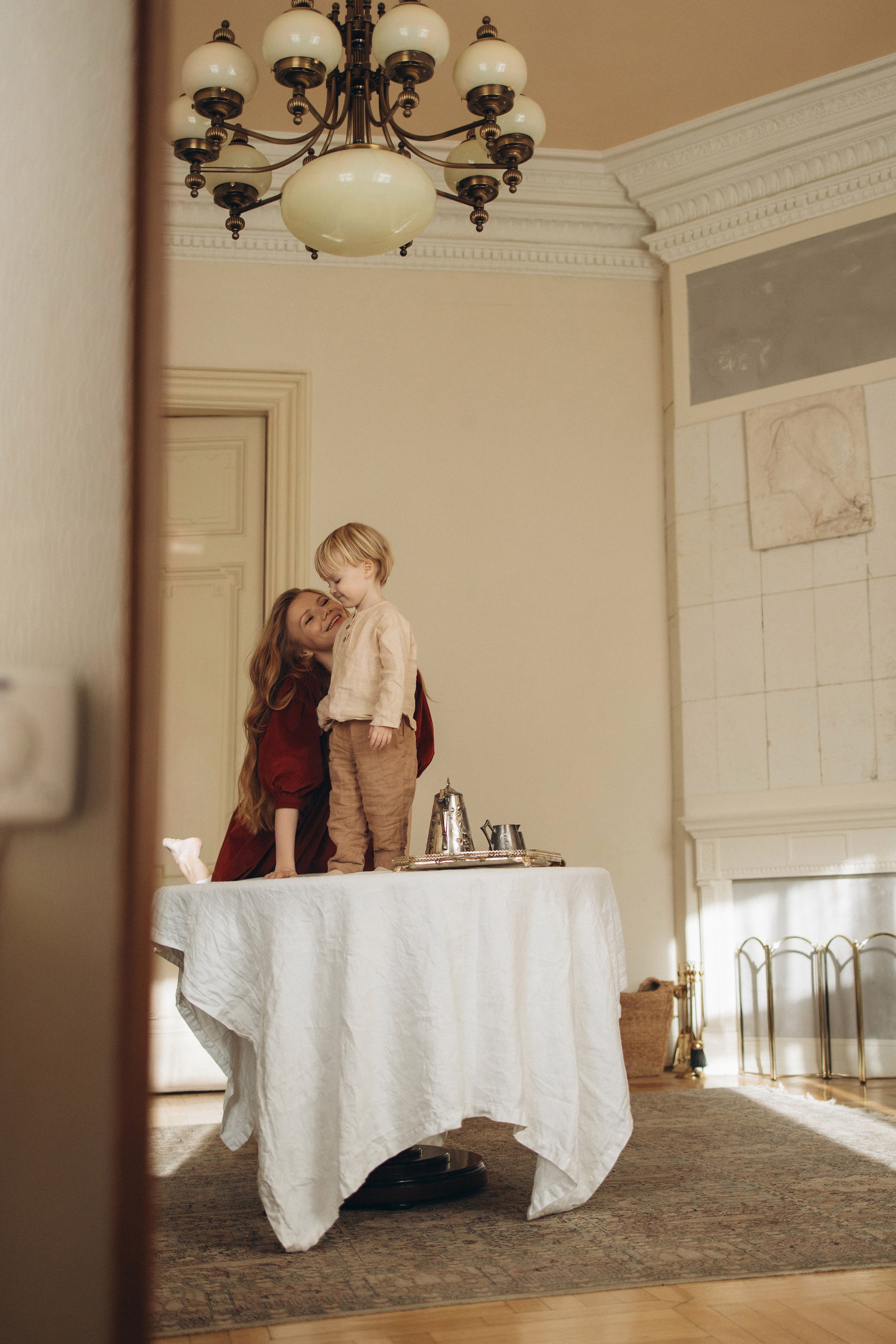 Тоня и Мироша в исторической квартире в центре Москвы. Семейный фотограф в Москве Марина Петра