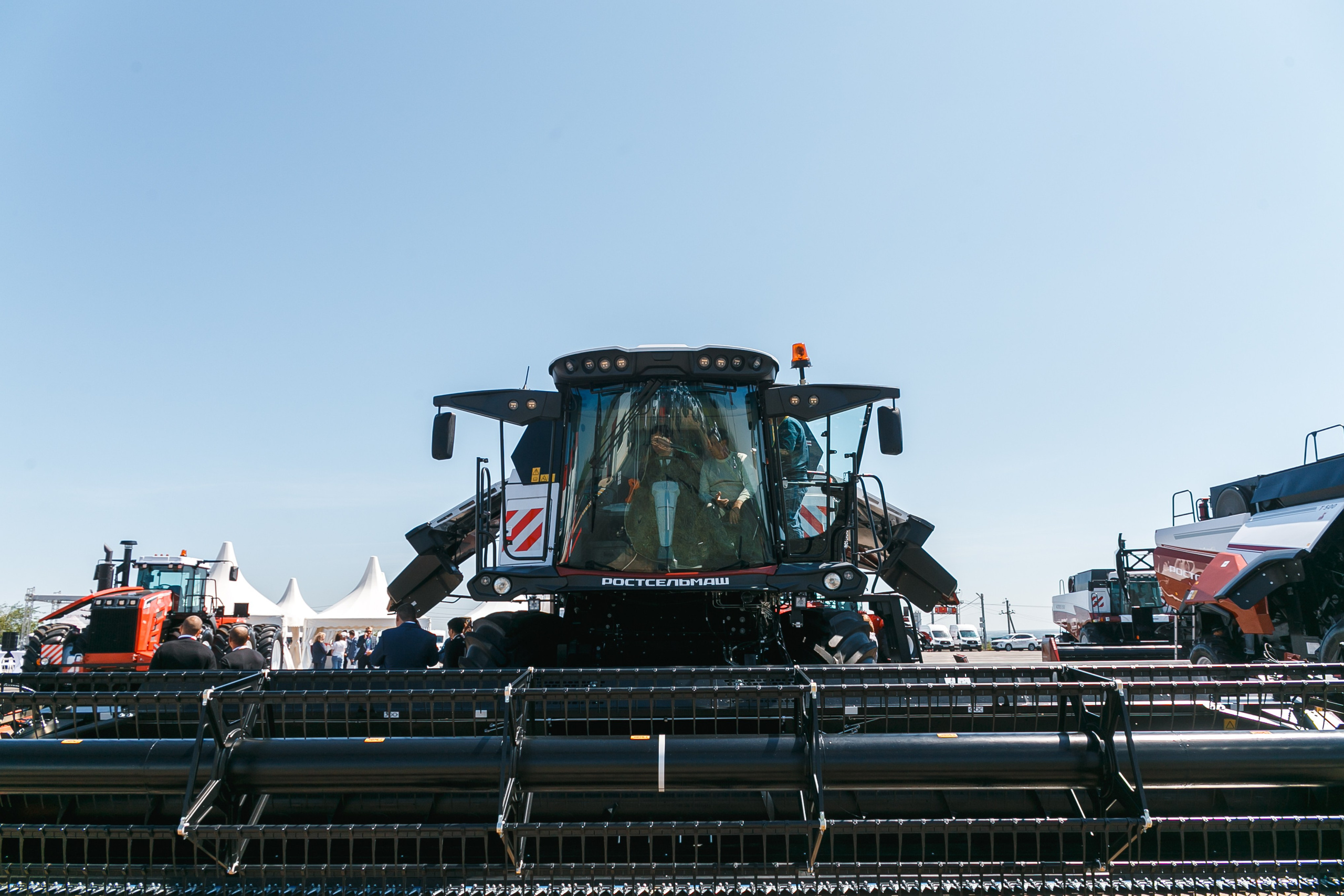 Открытие дилерского центра Ростсельмаш. Событийный фотограф Максим Бескоровайновнов