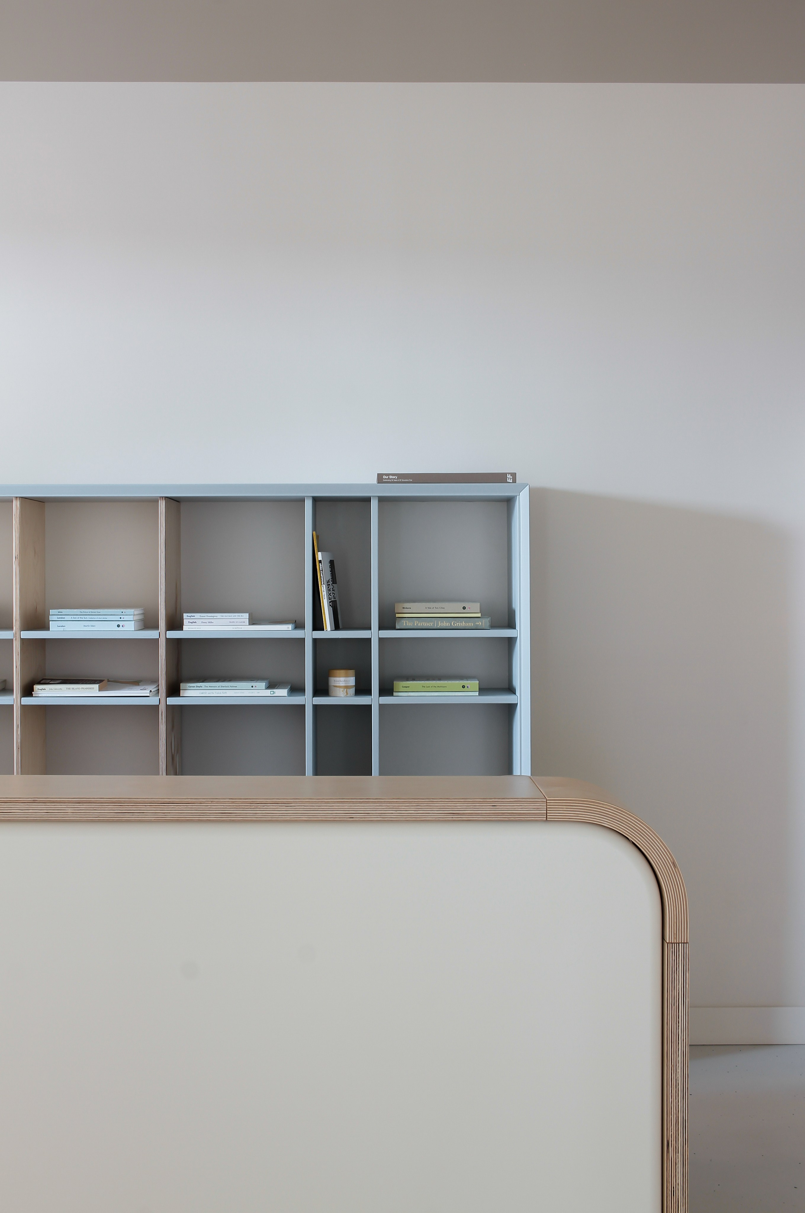 Школа иностранных языков International House. Дизайнер интерьеров