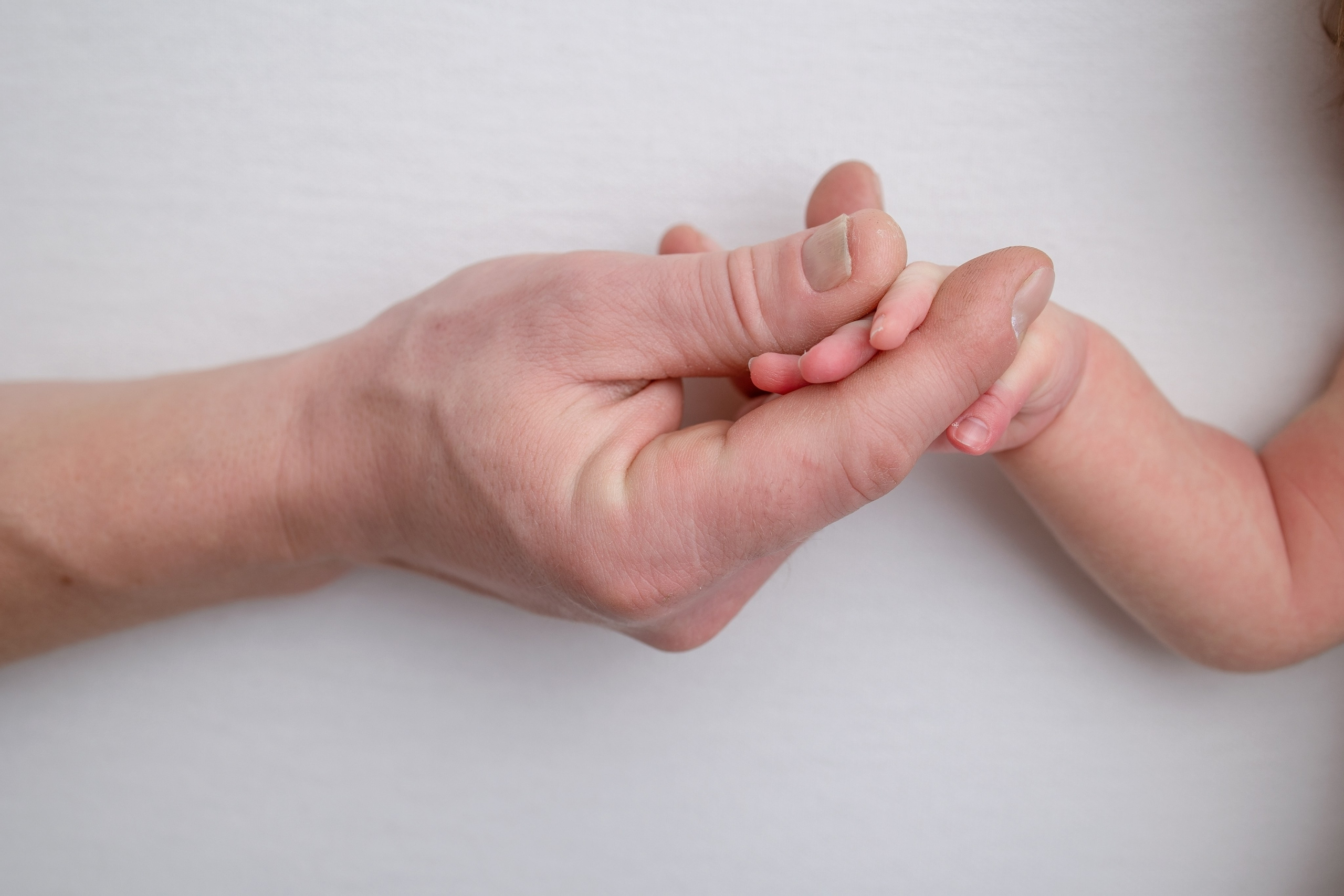 Нежная и милая фотосессия первых дней жизни Вашего ребенка в Минске. Фотограф новорождённых Минск — стоимость newborn фотосессии в Минске