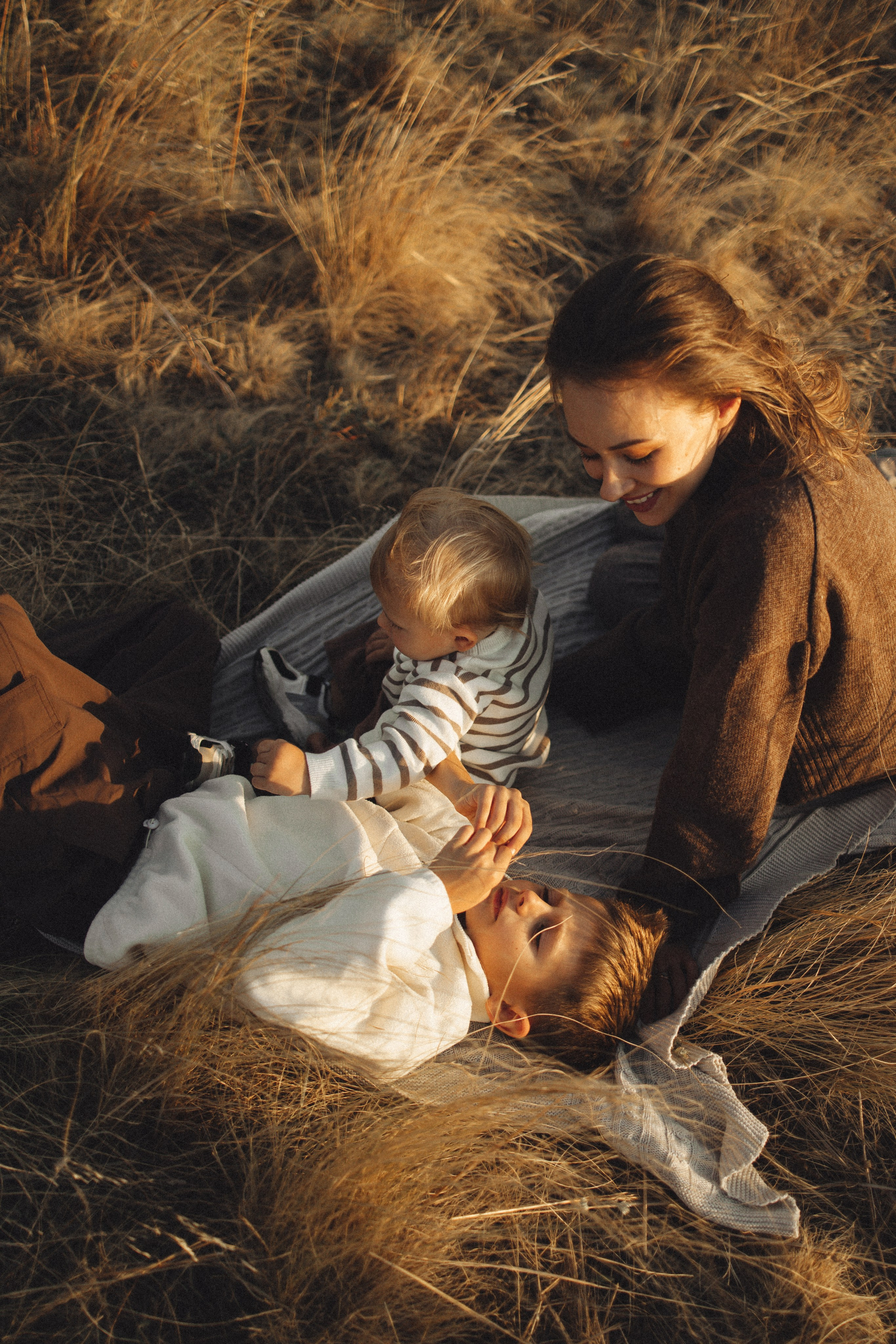 Семейная история, закат в Мержаново. Семейный и детский фотограф, таганрог, ростов-на-дону