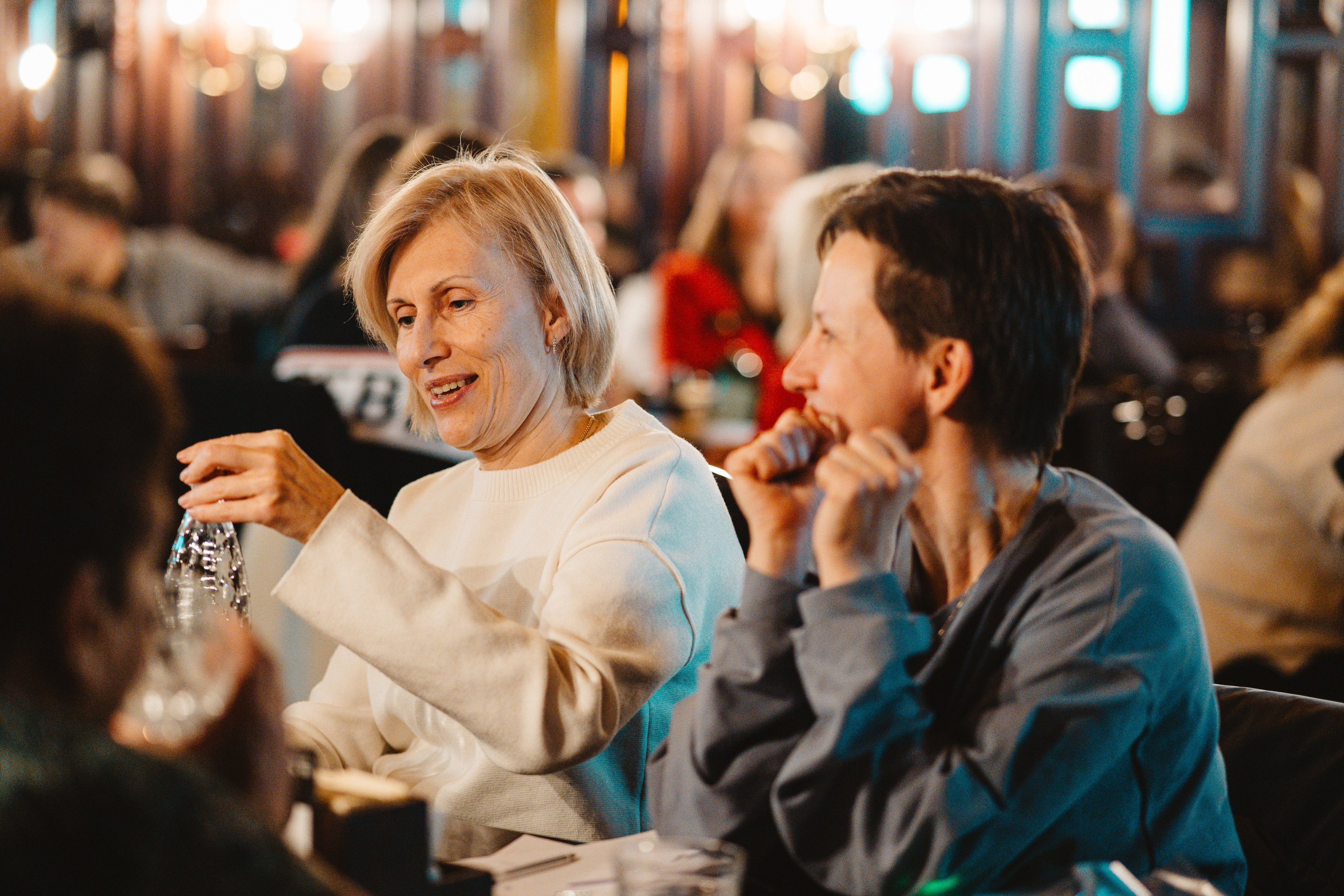 Intellectual games. Я занимаюсь событийной, свадебной, товарной, студийной… фотографией