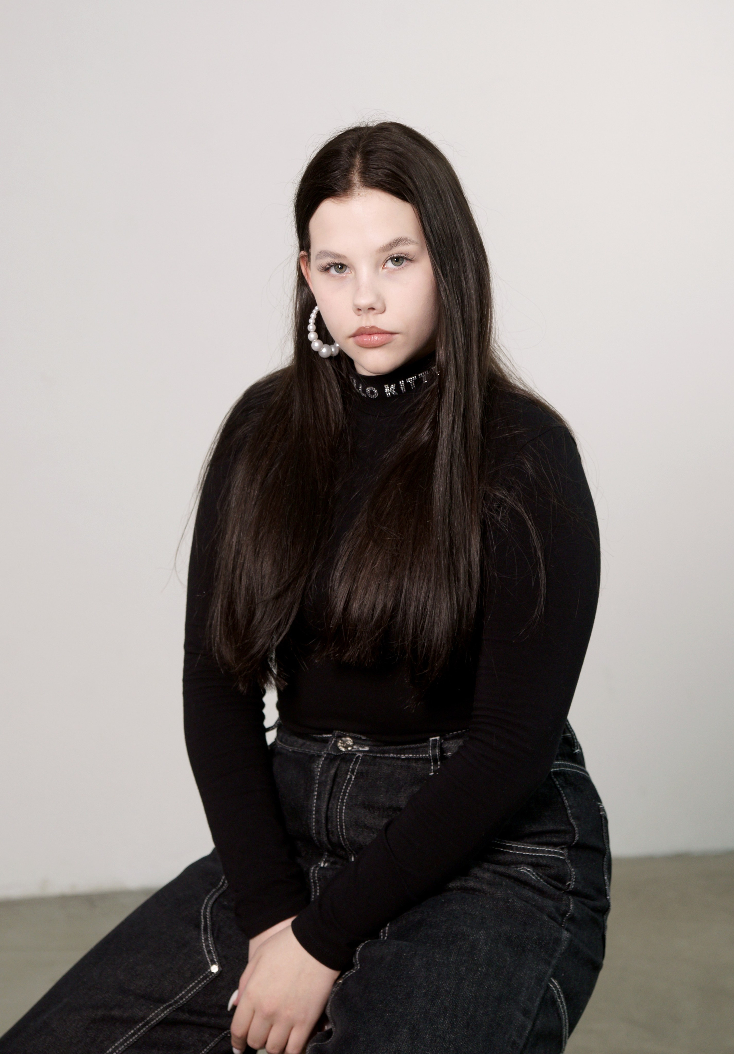 Студийная фотосессия выпускников 9,11 классов в Иркутске