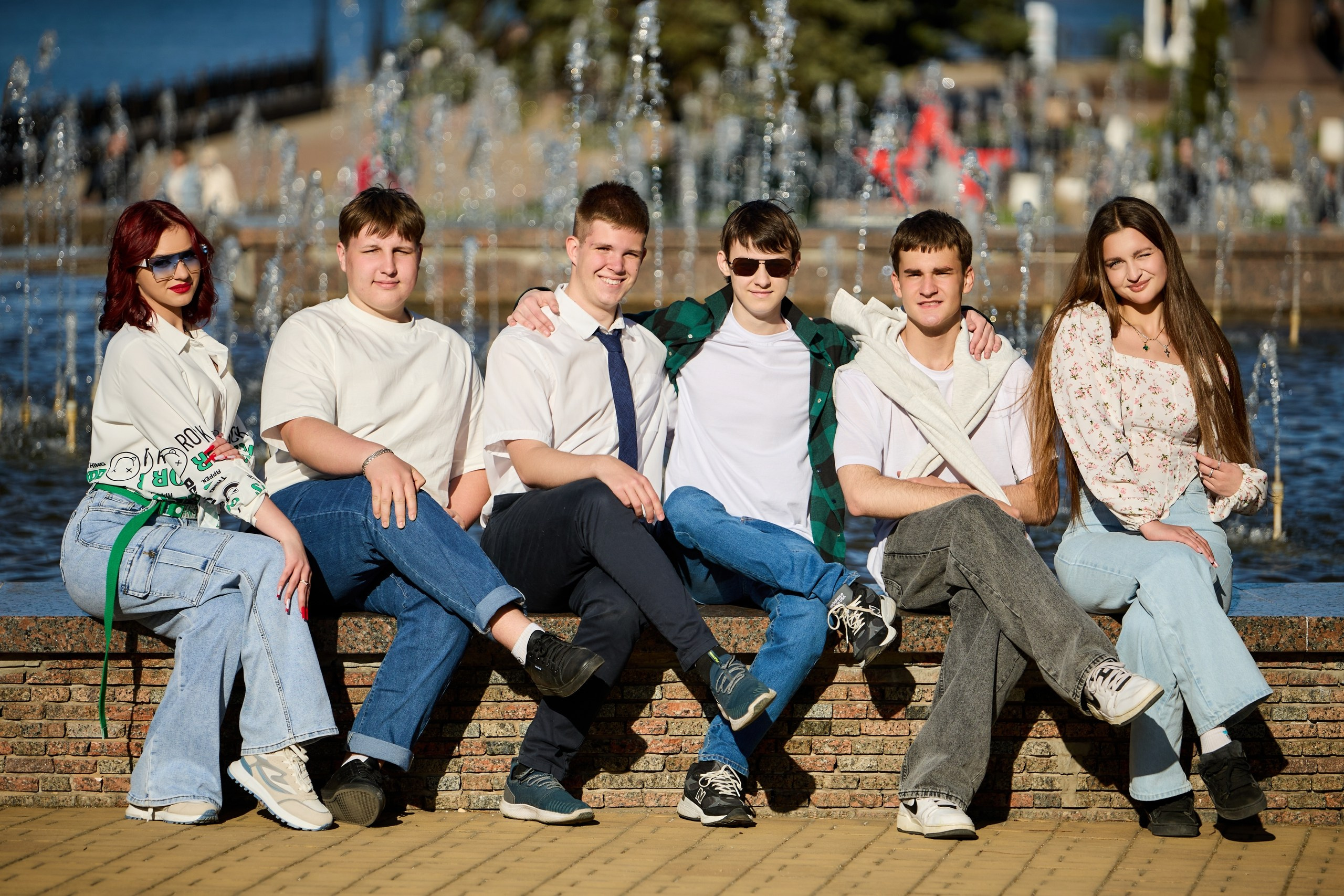 ШКОЛЬНИКИ. ПАРК ЩЕРБАКОВА. Фотограф Татаринов Андрей (Донецк / Макеевка)