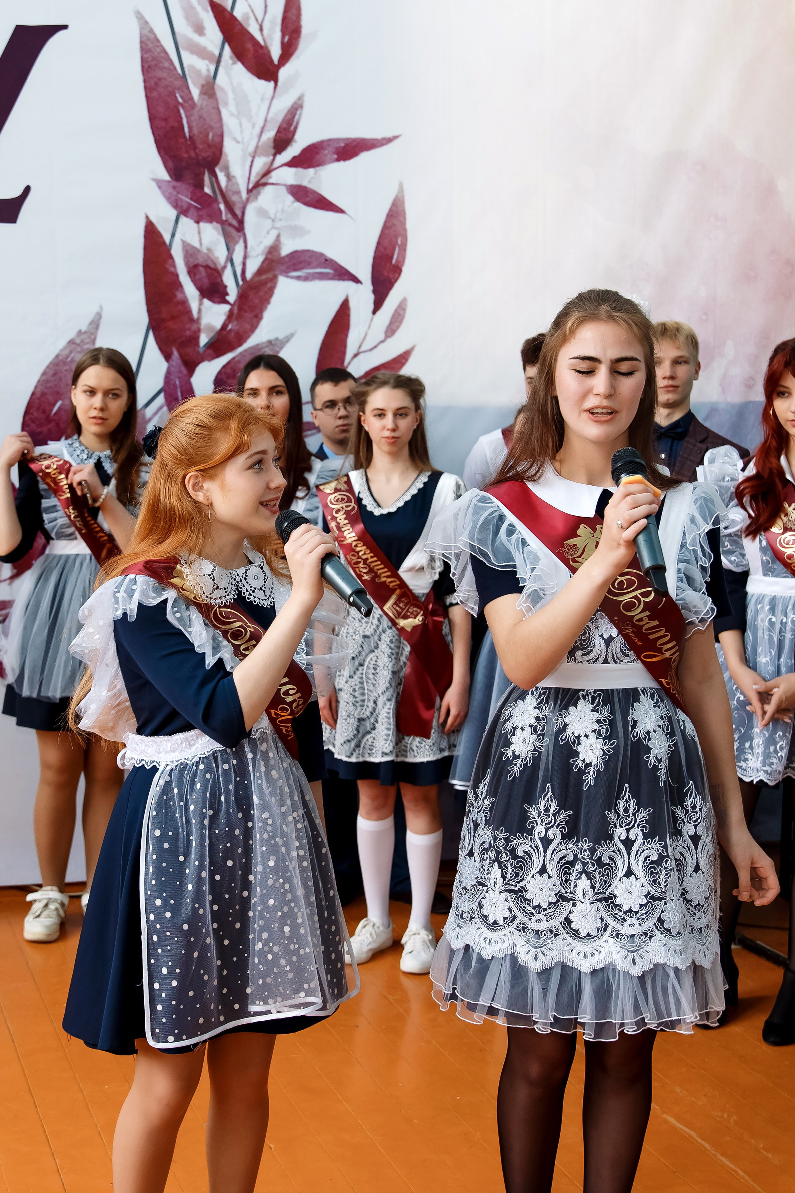 11 класс Последний звонок. Фотограф Любовь Корниенко, Примоский край