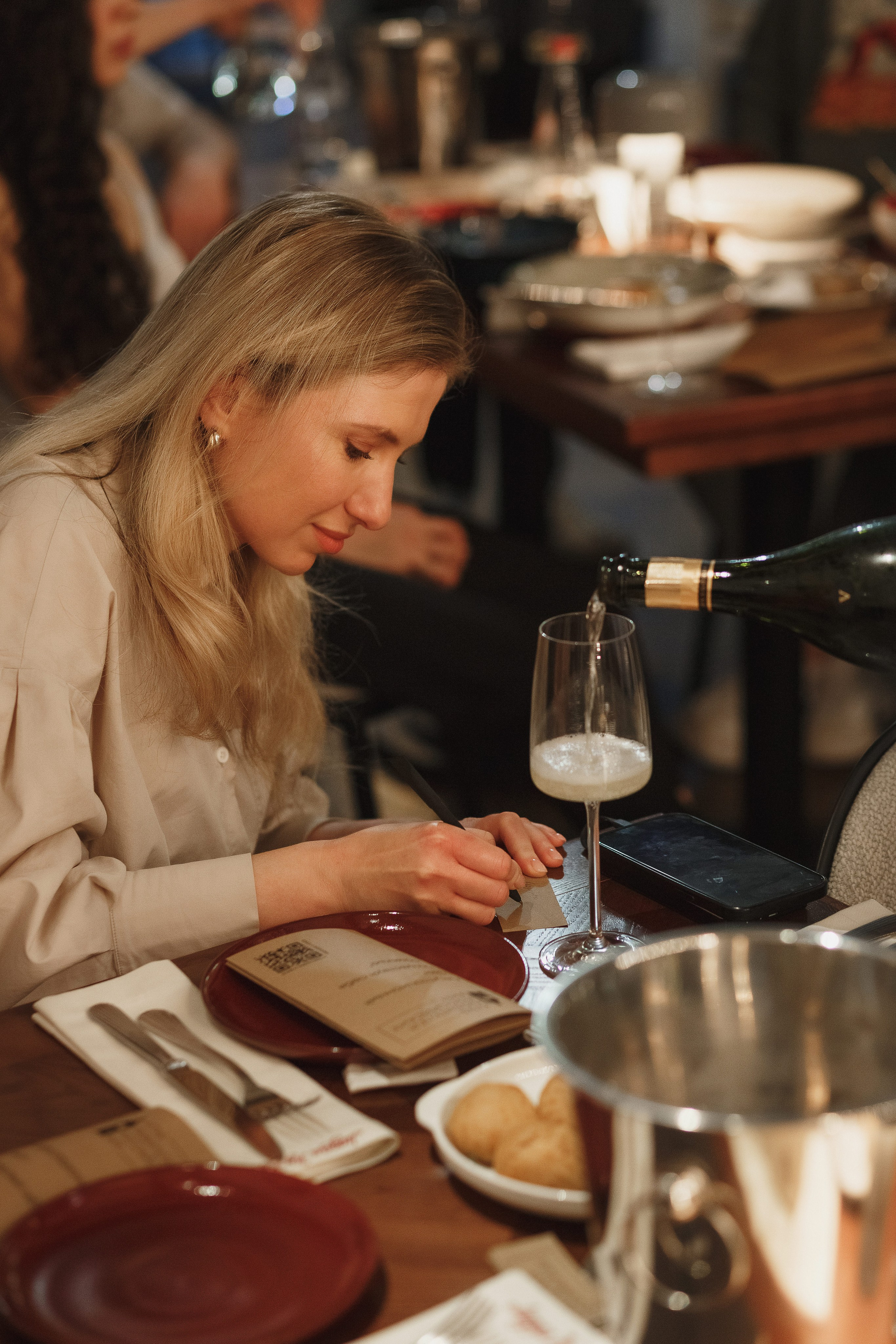 Фото клуба любителей российских вин в ресторане Мадам Ку-Ку, Таганрог. Свадебный и семейный фотограф в Таганроге Бакарюк Антон