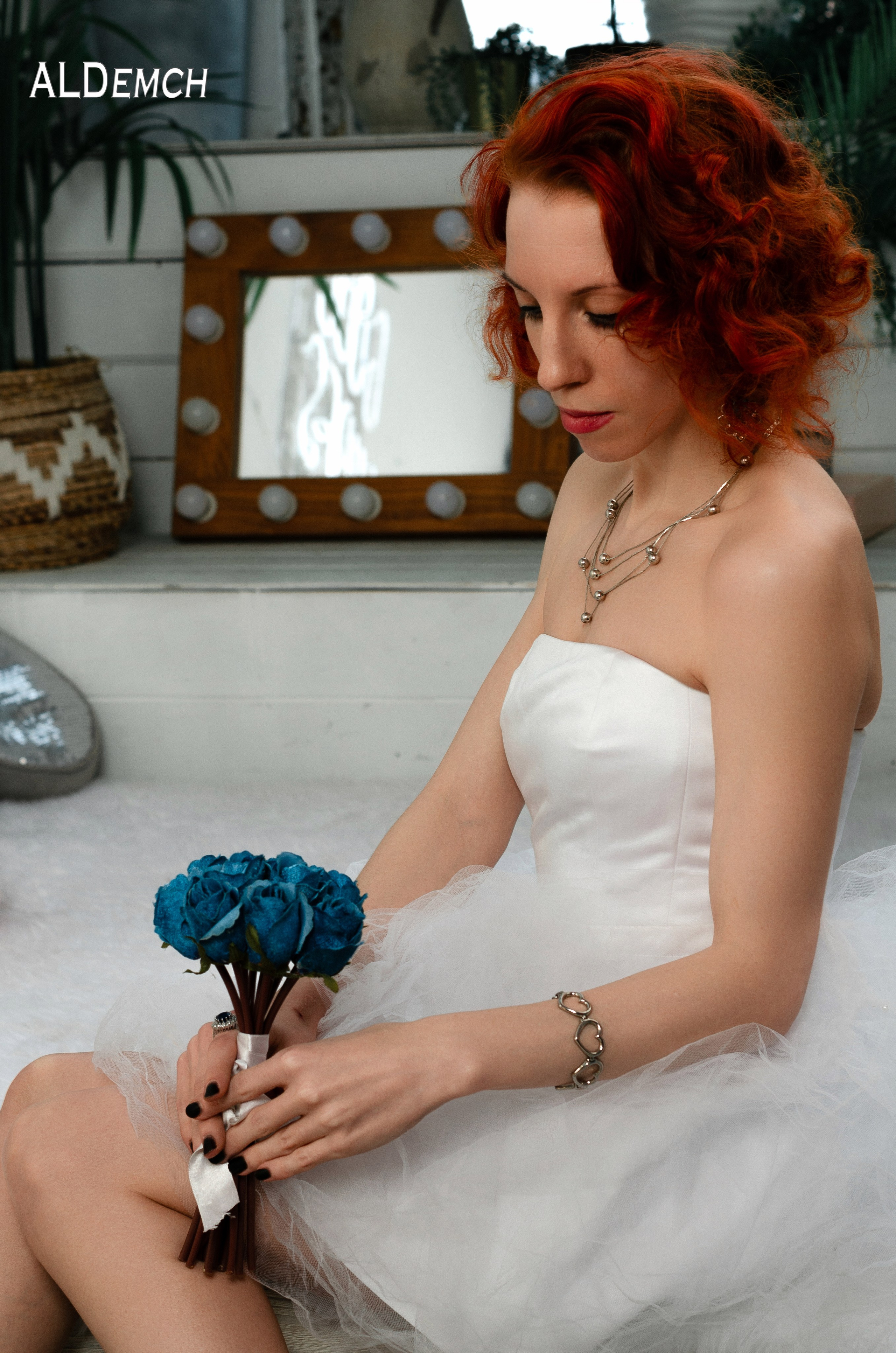 Фотосессия девушки в свадебном платье