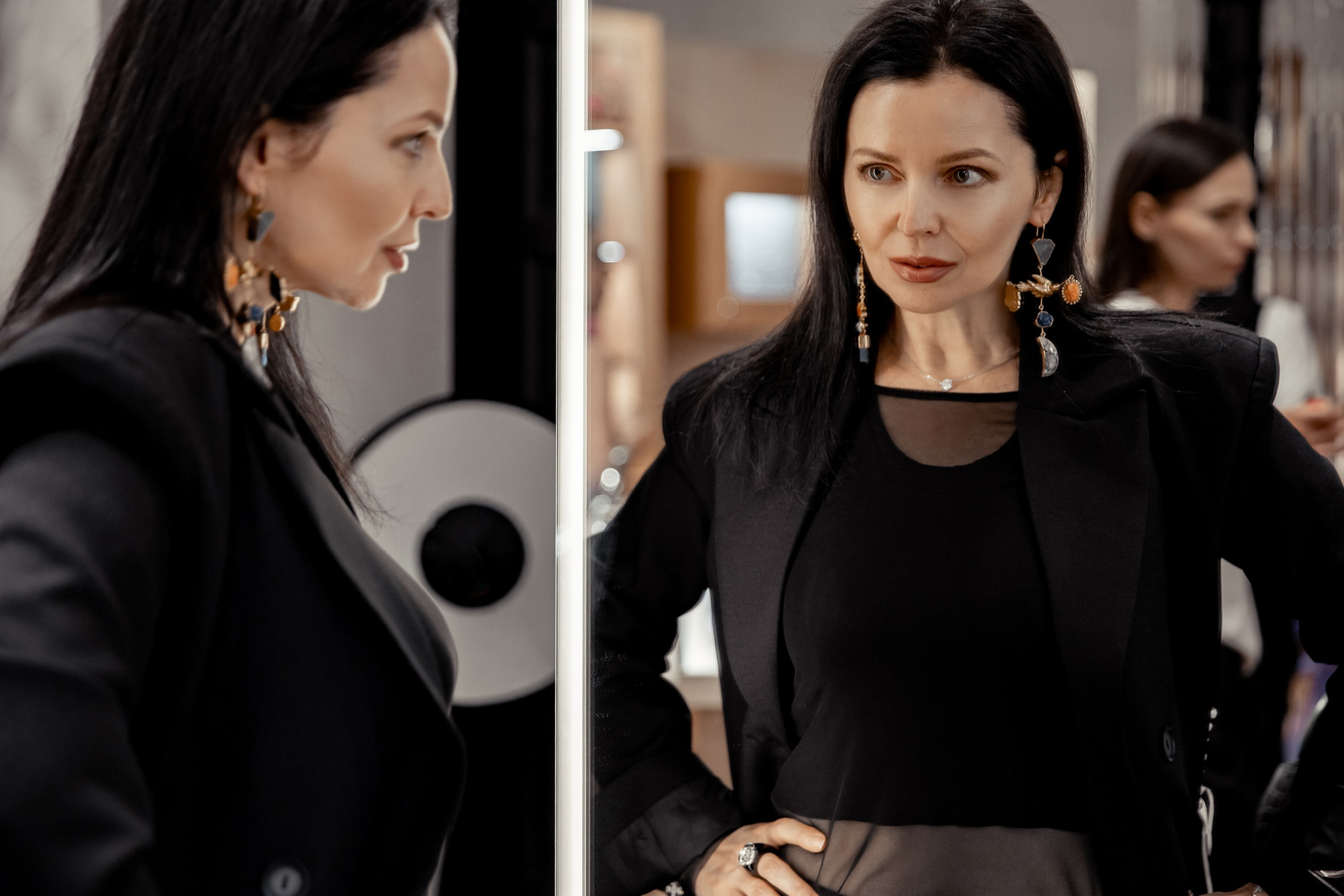 Презентация коллекции цветных драгоценностей в Le Noir. Главная