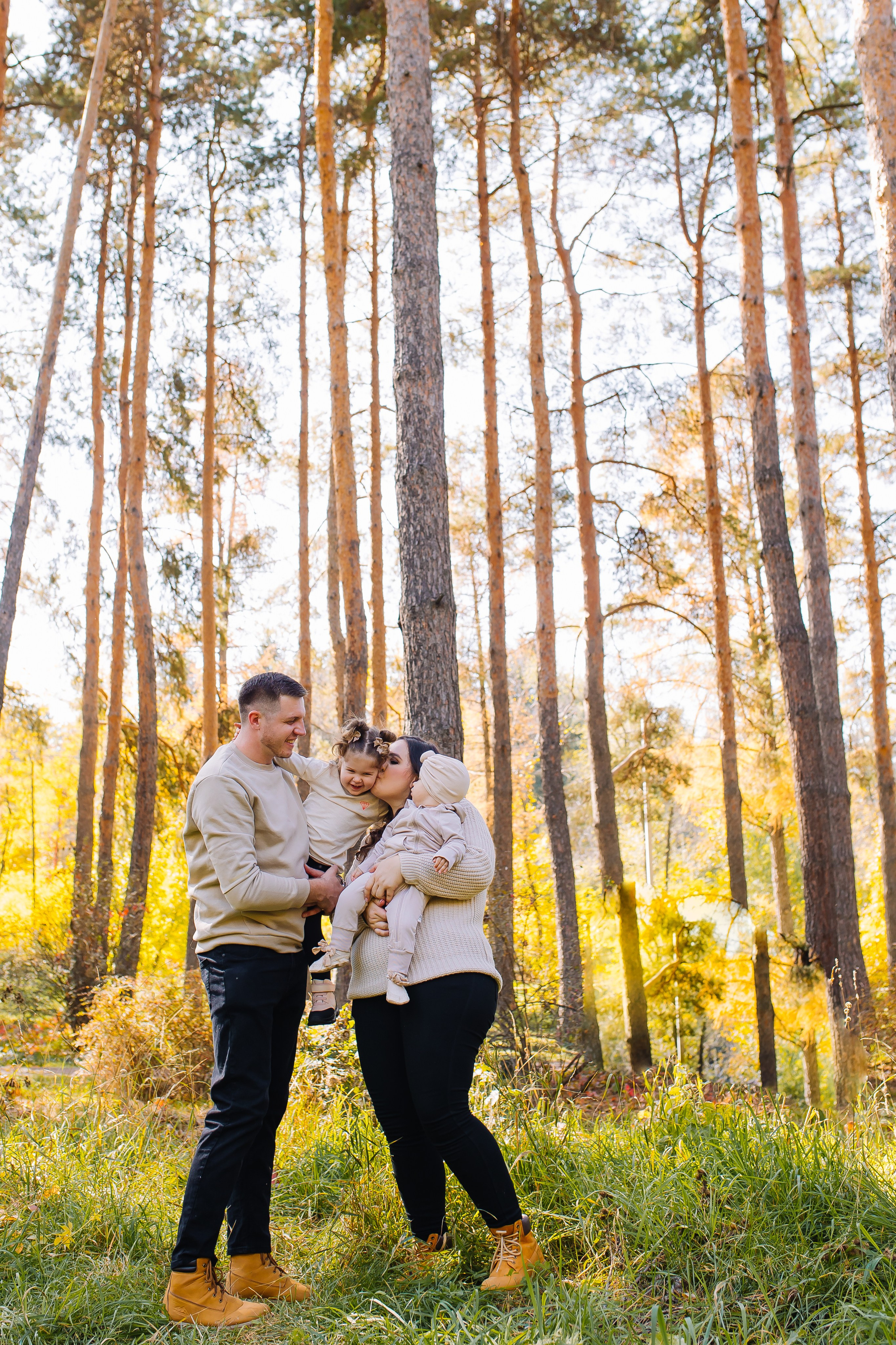 Семейные истории. Свадебный и семейный фотограф в Алматы Laura Dosmann