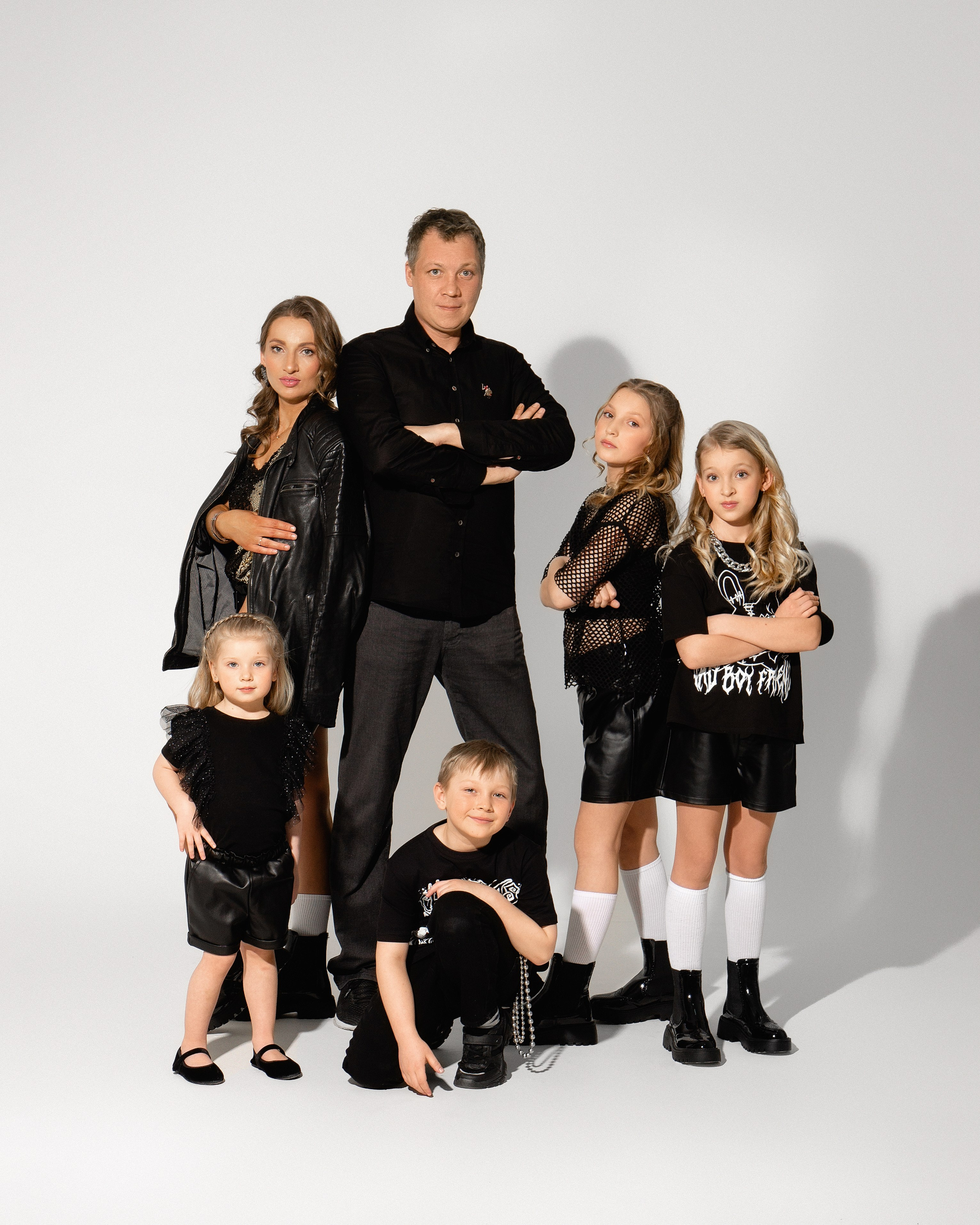 Алёна с семьёй. Фотограф беременности в Екатеринбурге Илона Филатьева