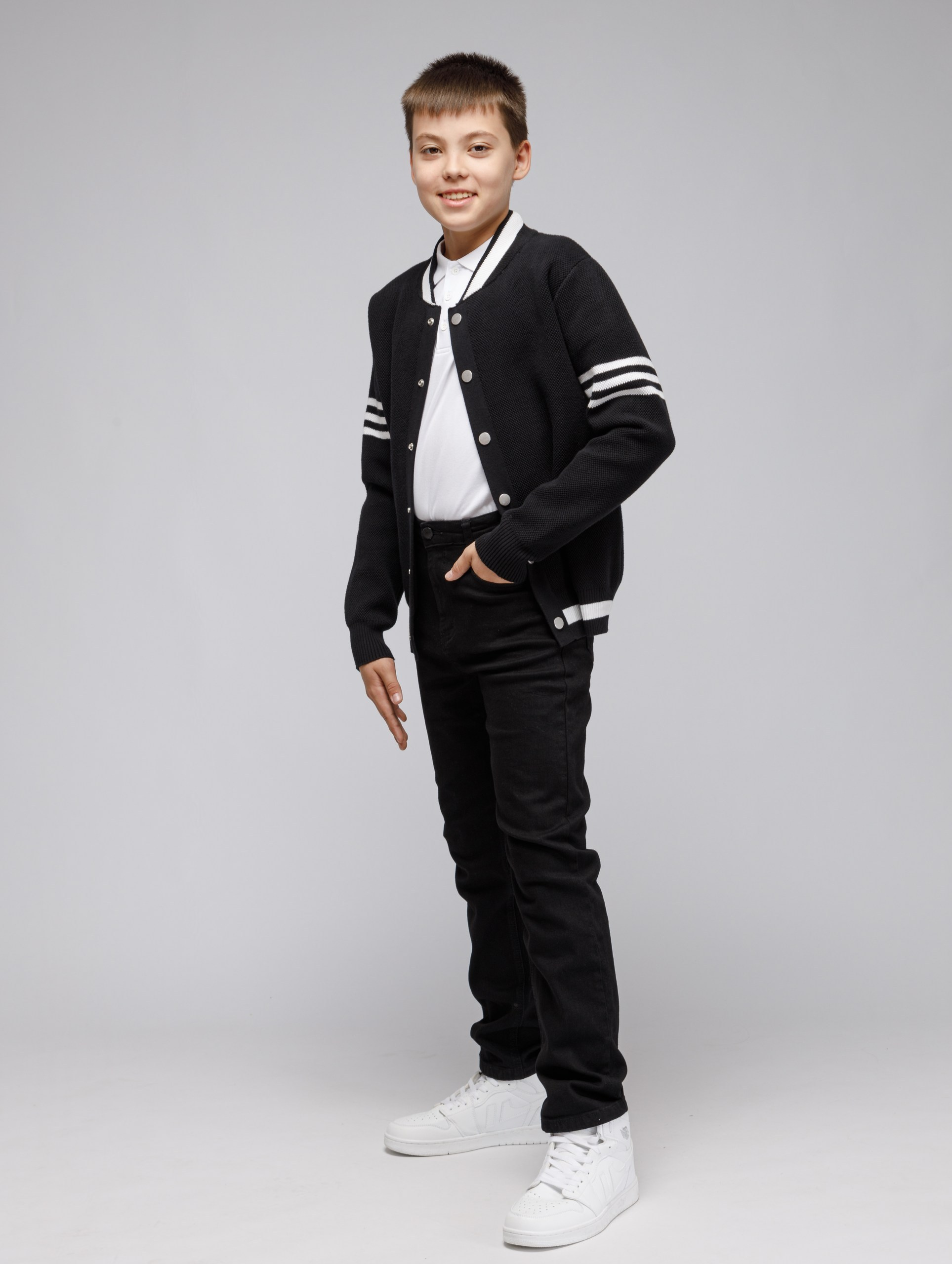 Съёмка зимней и школьной одежды фирмы Индиго джинс для WB. Студия коммерческой съемки ХВОЯ