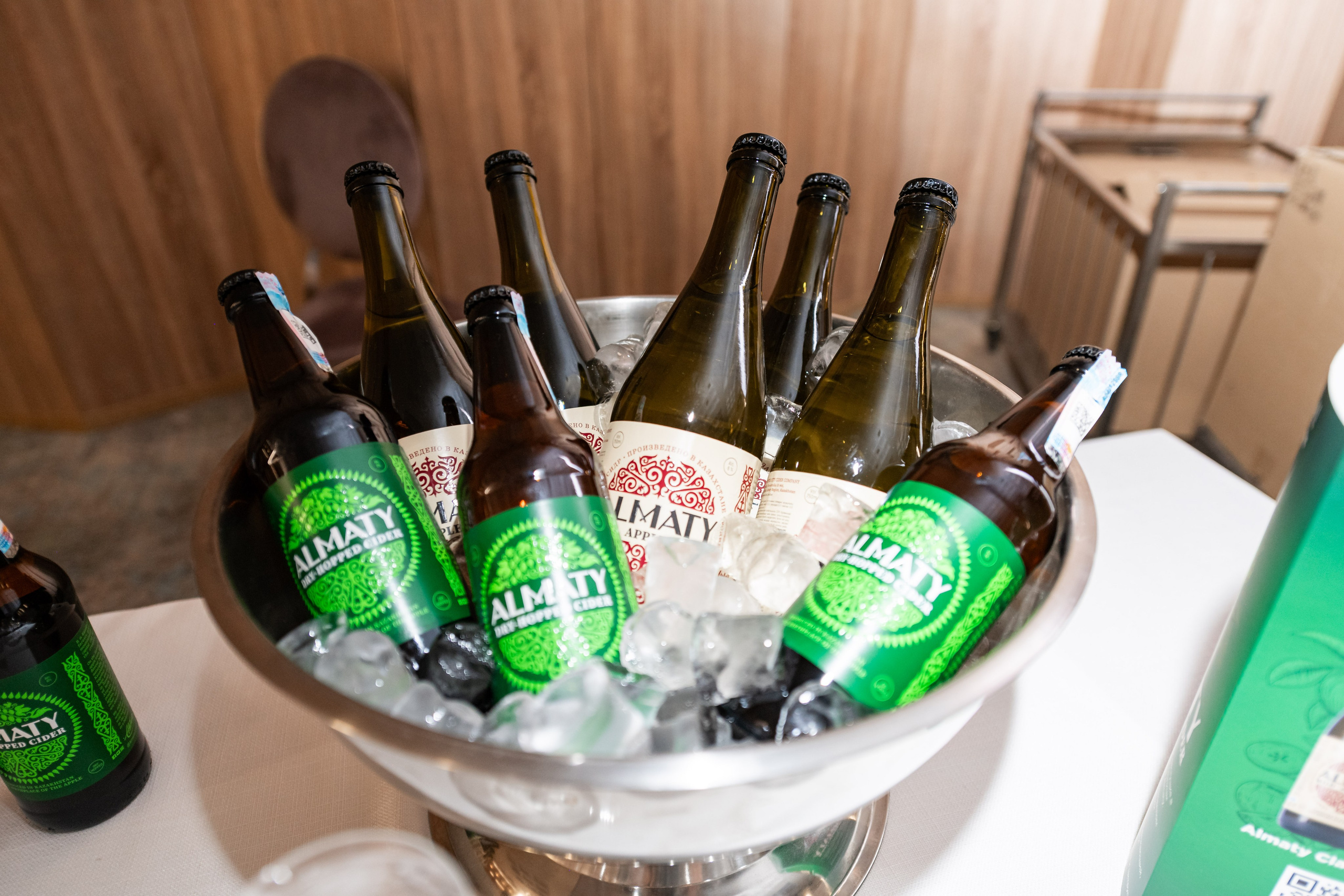 Beaujolais Nouveau 2025. Фотограф Астана, Алматы