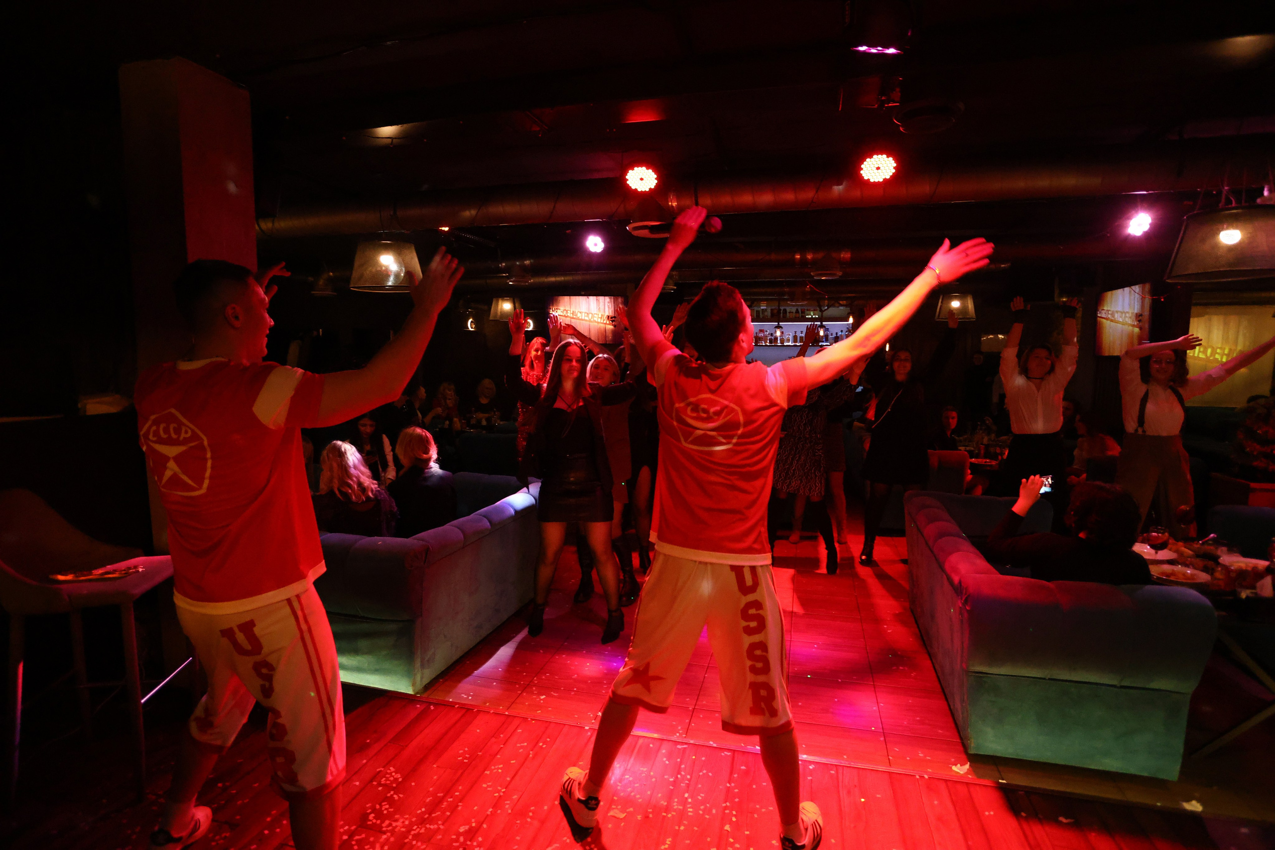 New Year 21-12-24. Мята Спортивная — Кальянная, караоке, бар в Минске