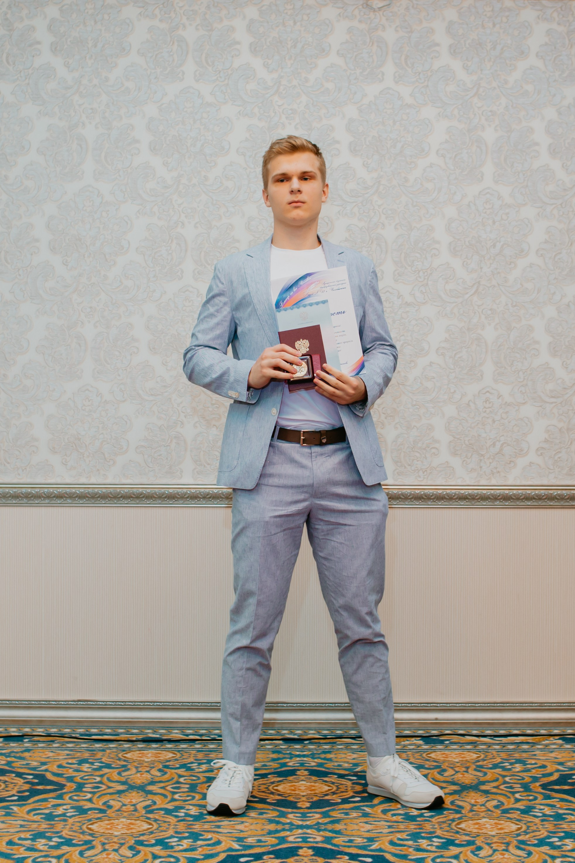 Выпускной. 11 лицей. Фотограф в Челябинске Ополихина Анна