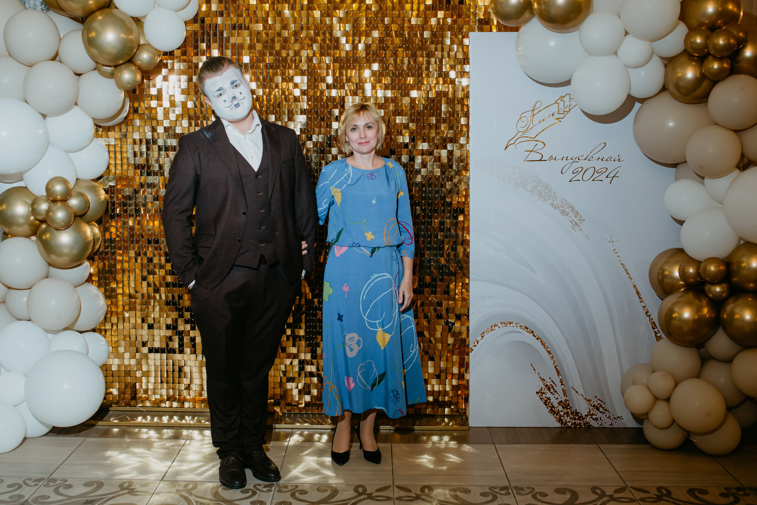 Выпускной. 11 лицей. Фотограф в Челябинске Ополихина Анна