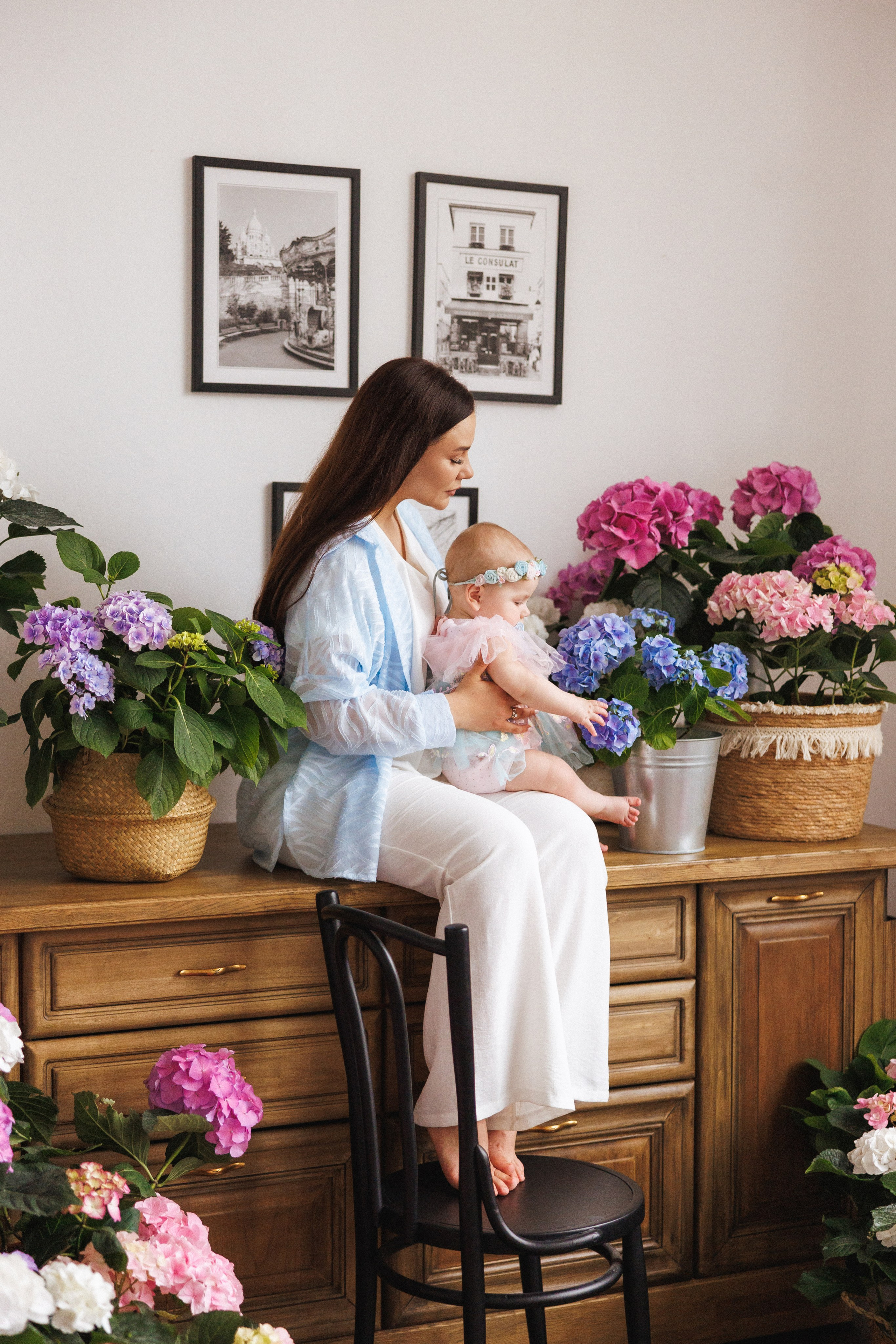 Фотосессия с живыми цветами Гортензии, город Краснодар, фотостудия «Истории». Семейный и детский фотограф в Краснодаре Анна Трашкова