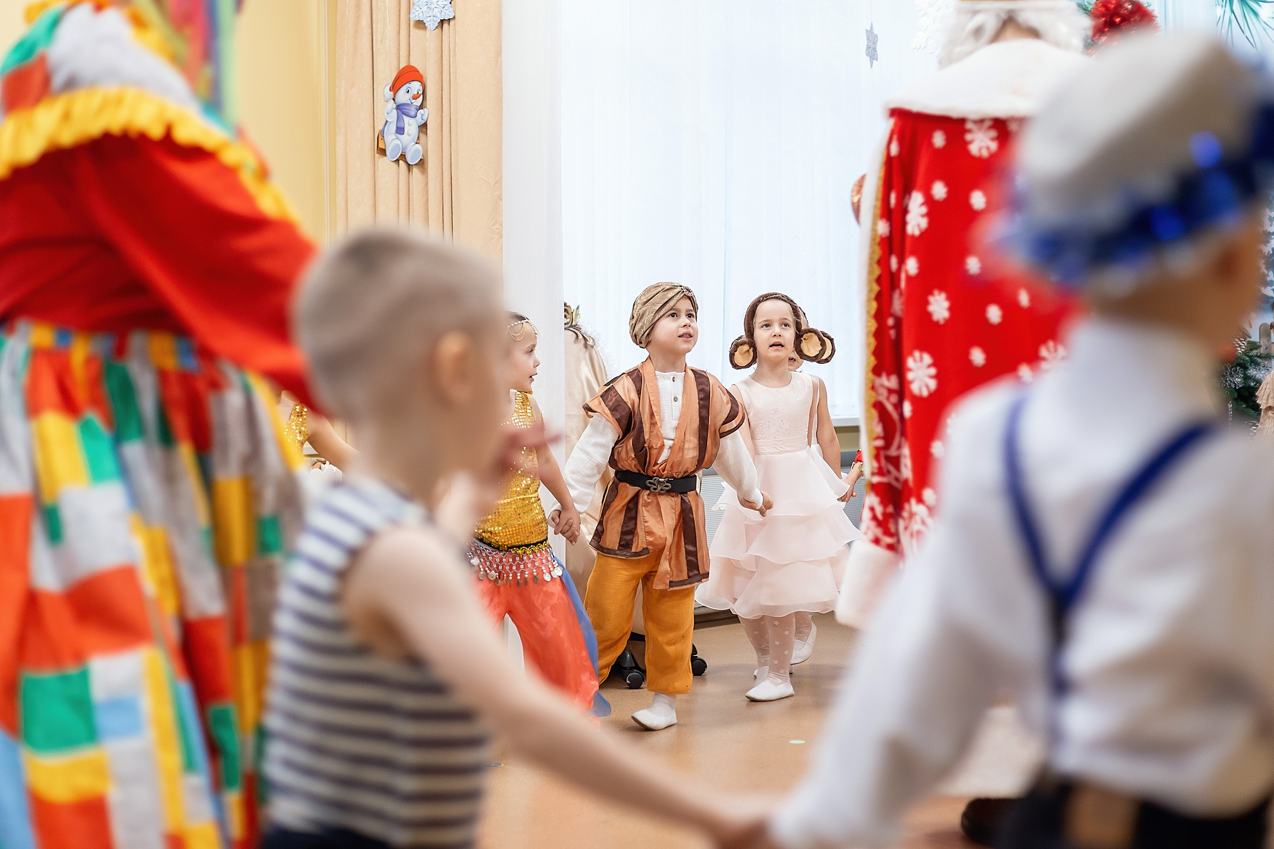 Утренник_"Веселый балаганчик» 2024. Семейный фотограф в Санкт-Петербурге